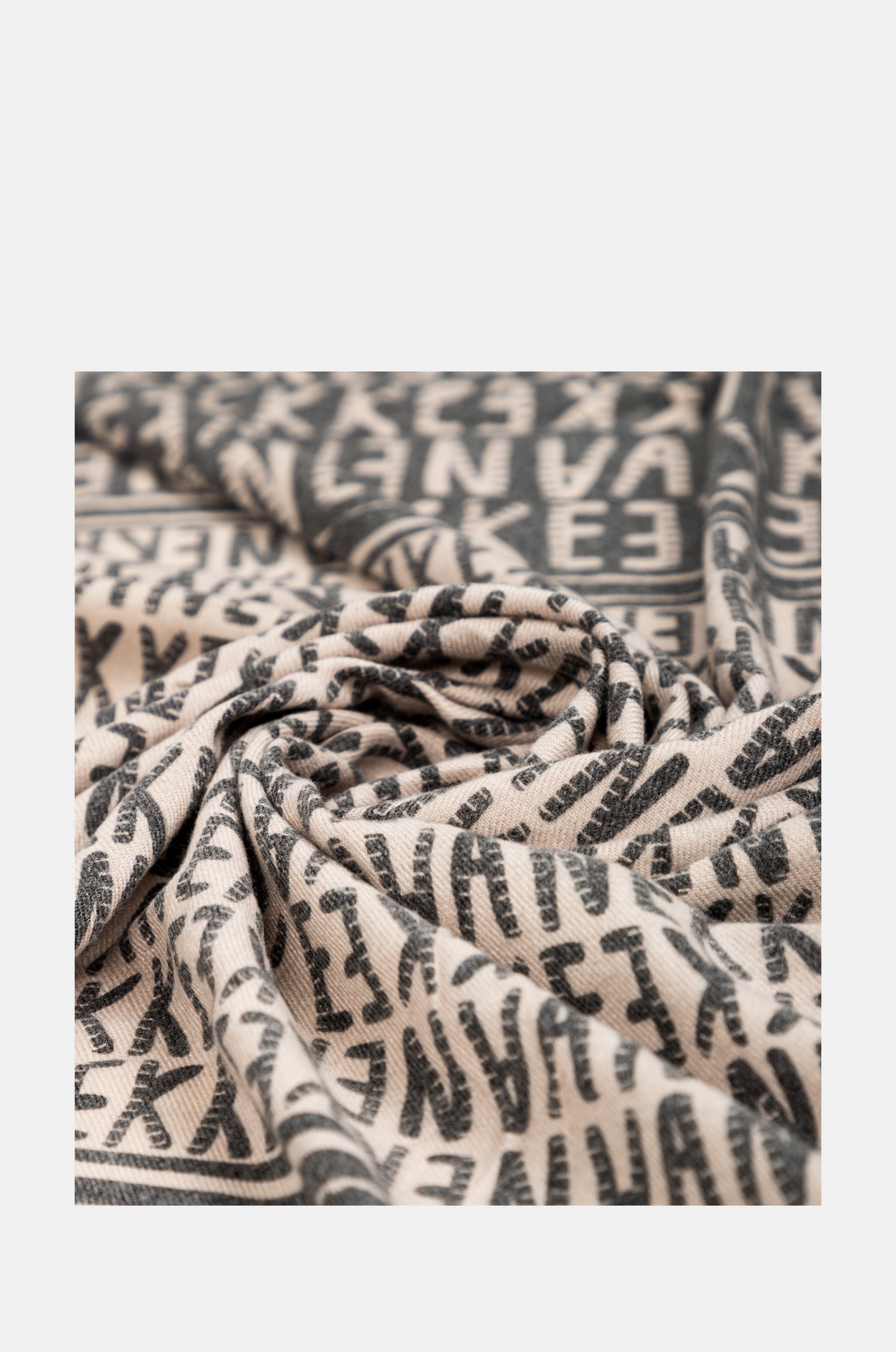 Pashmina mit Logo