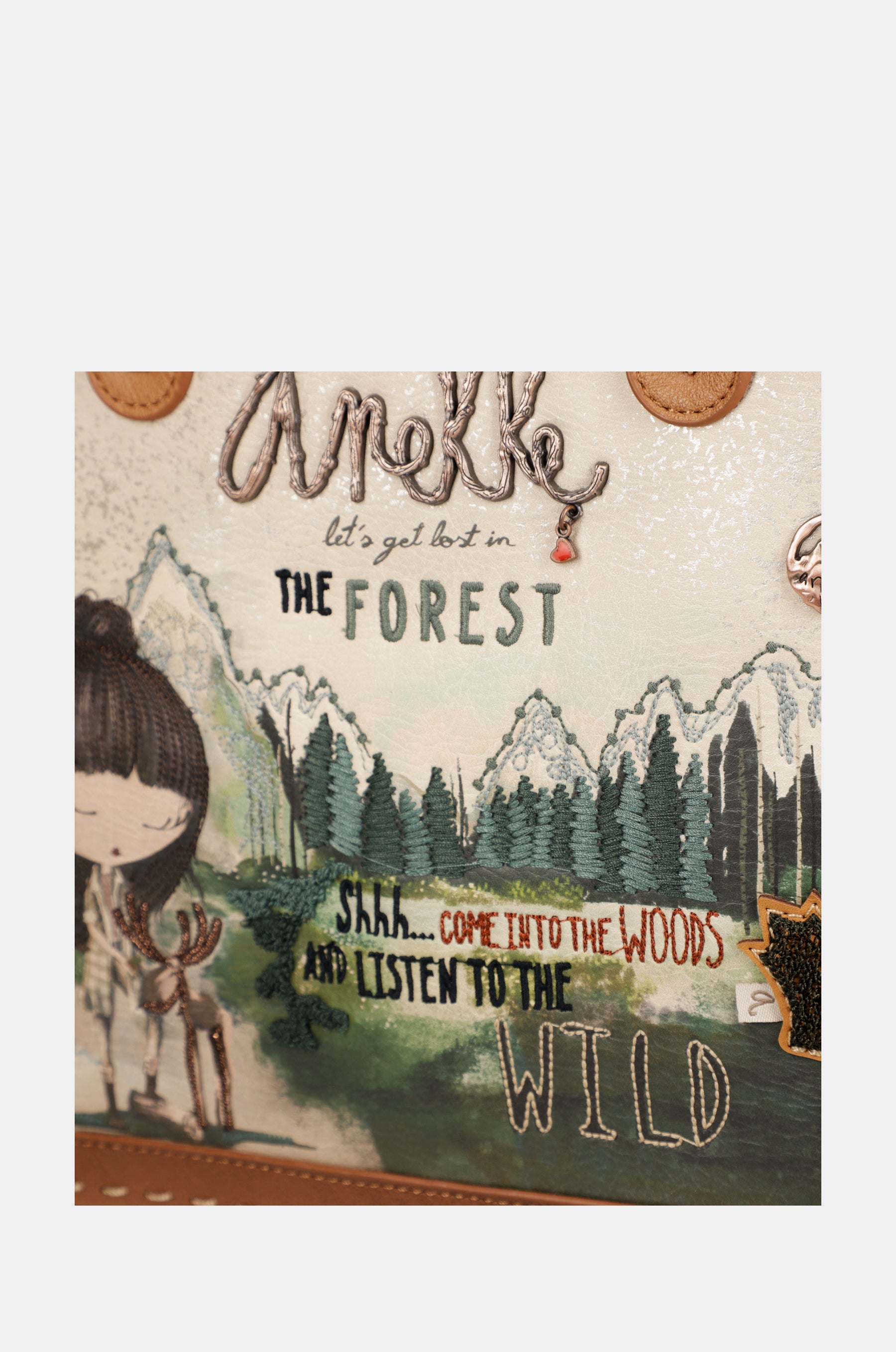 Die Forest-Tasche mit zwei Griffen und drei Fächern