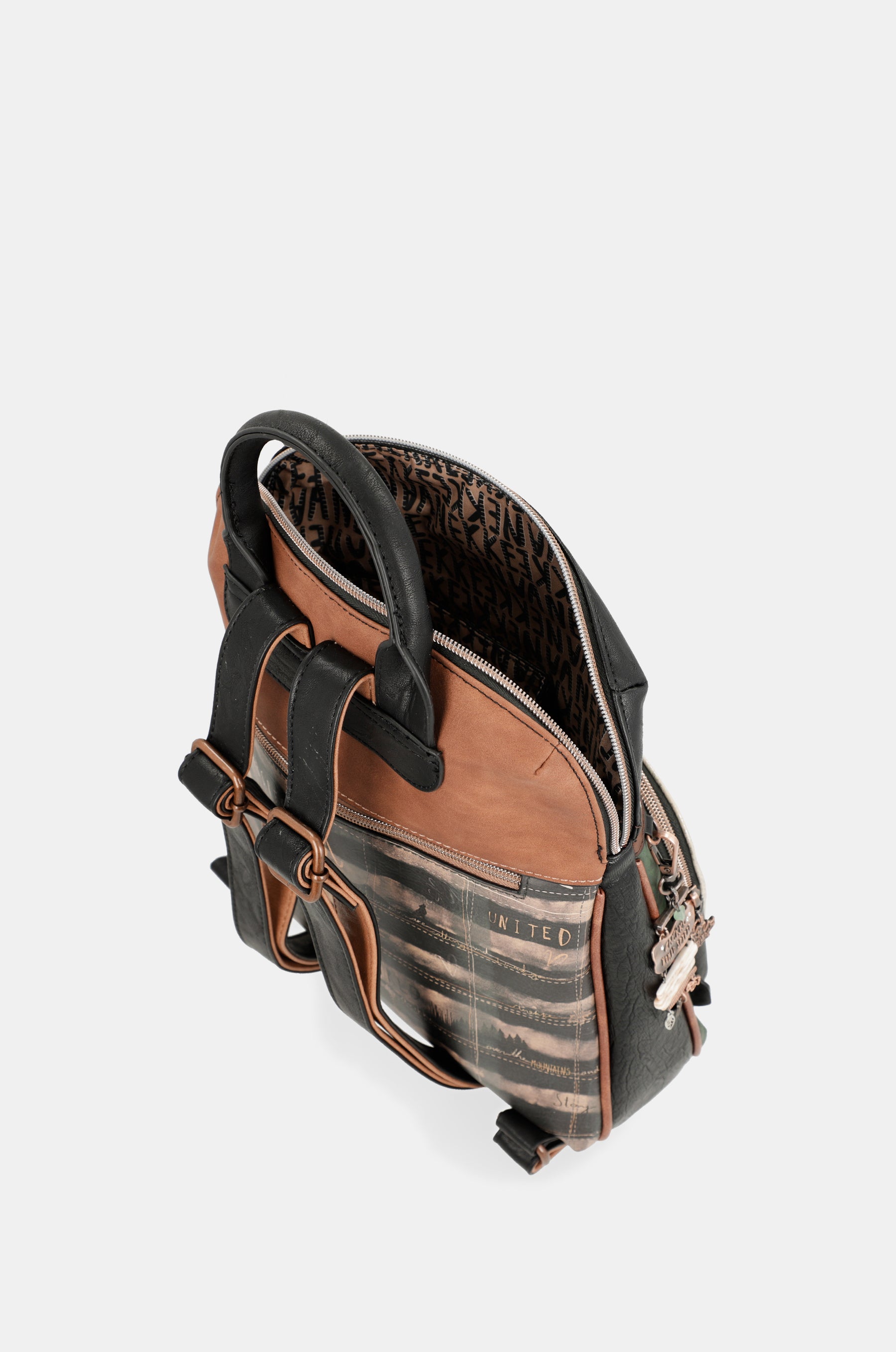Der Forest Rucksack mit Tasche