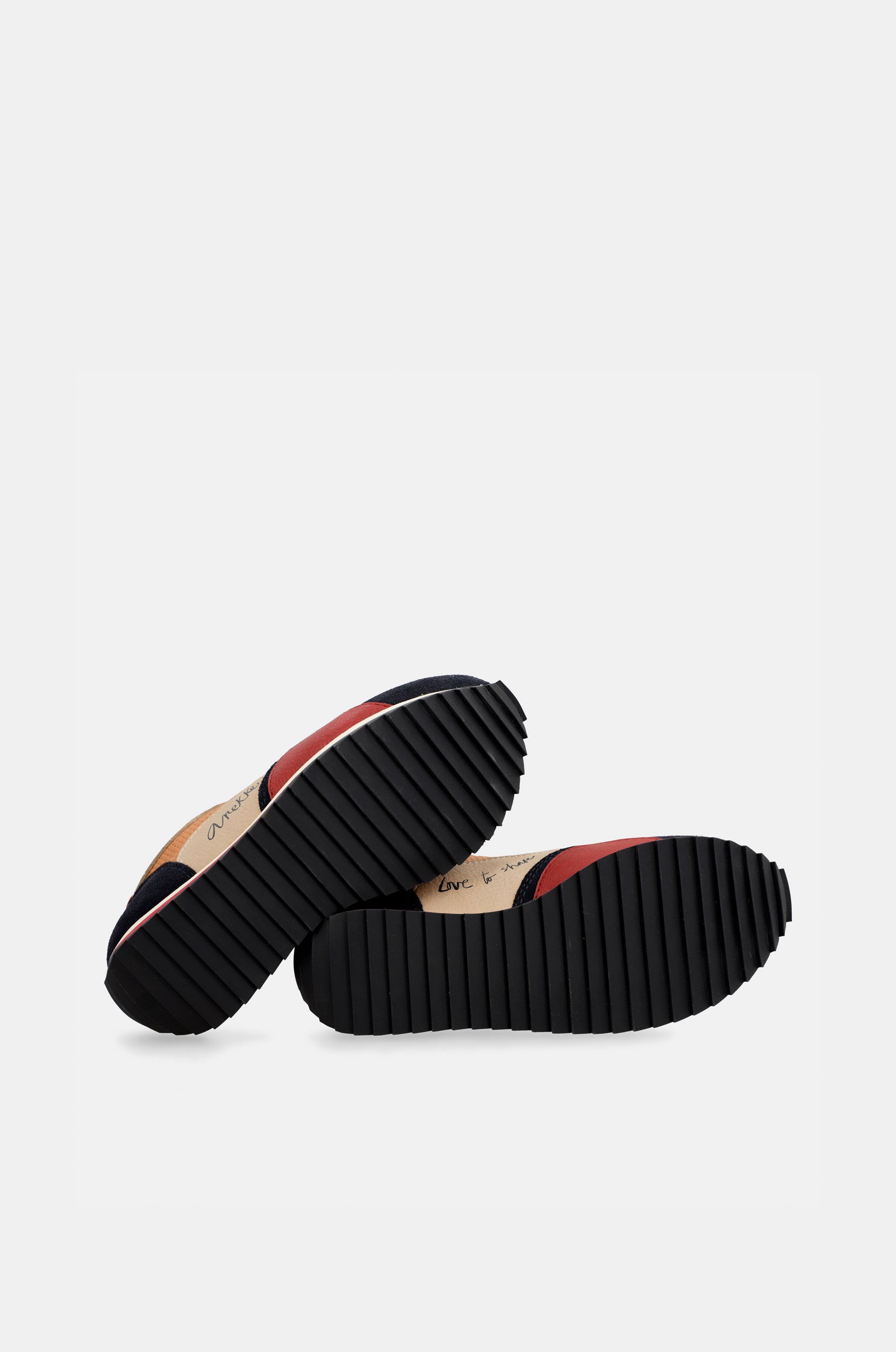 Moderner mehrfarbiger Sneaker