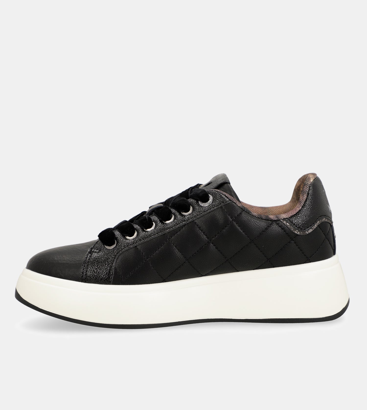 Lässige schwarze Sneaker
