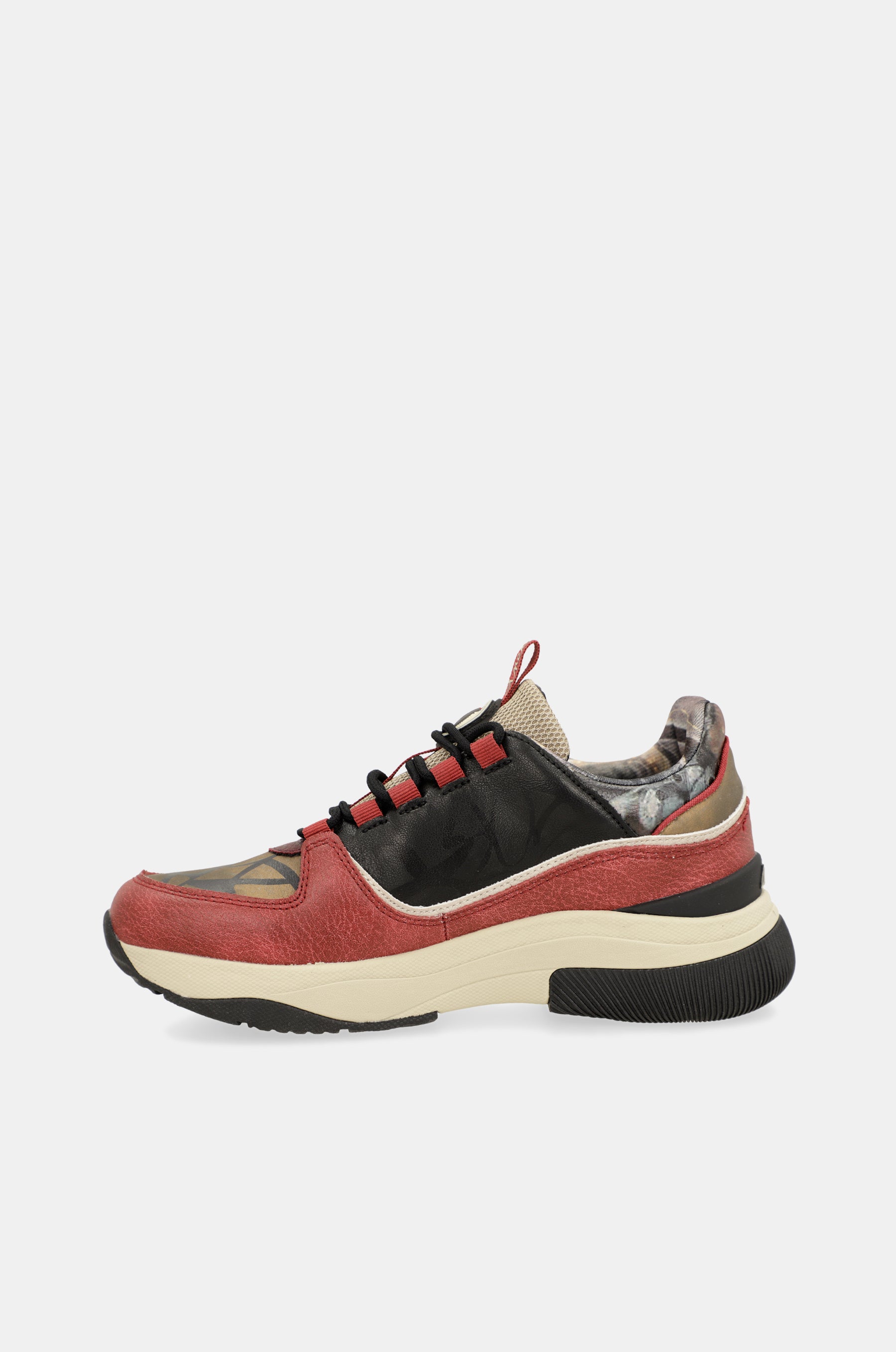 Sportliche mehrfarbige Sneaker