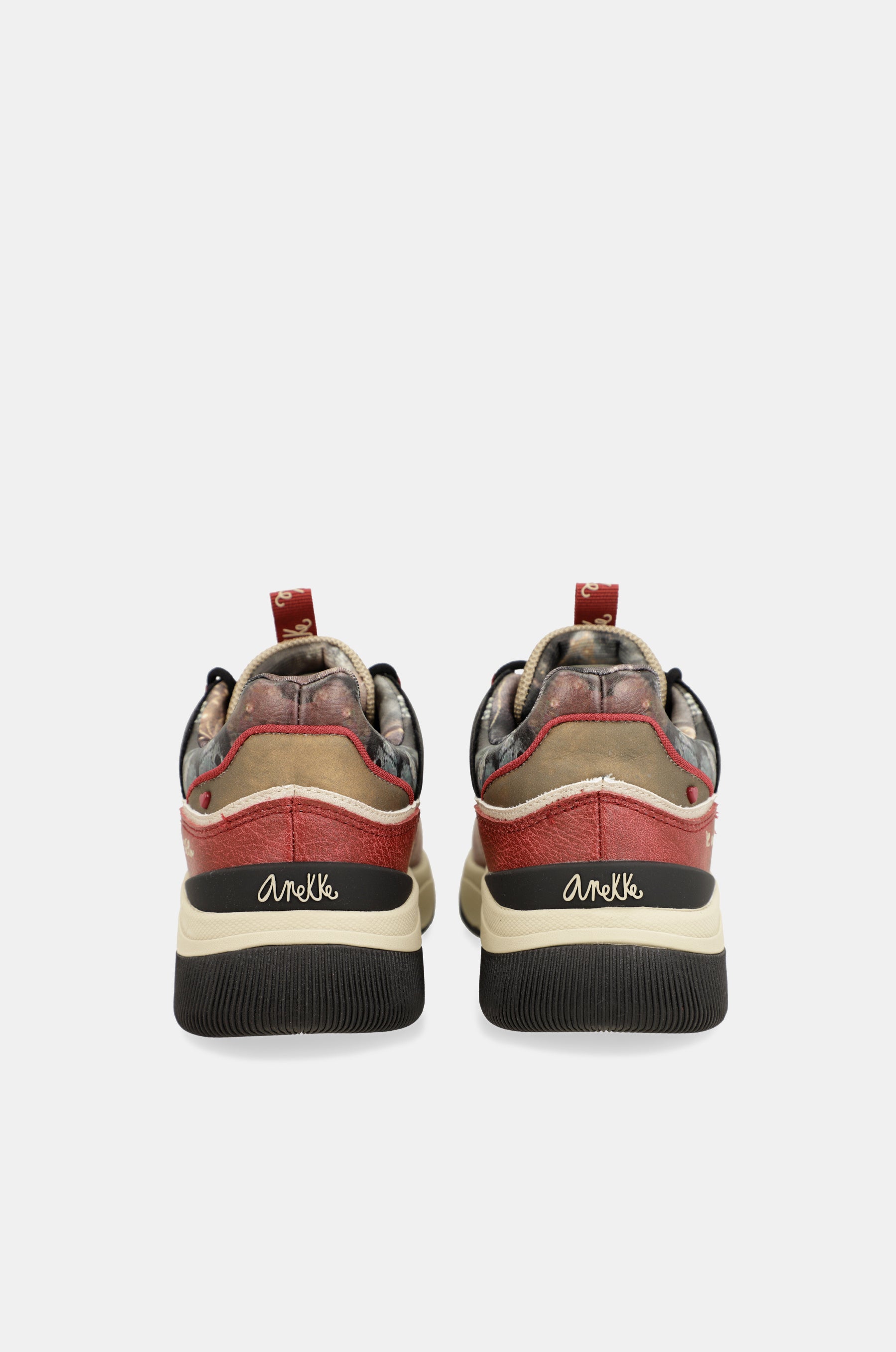 Sportliche mehrfarbige Sneaker