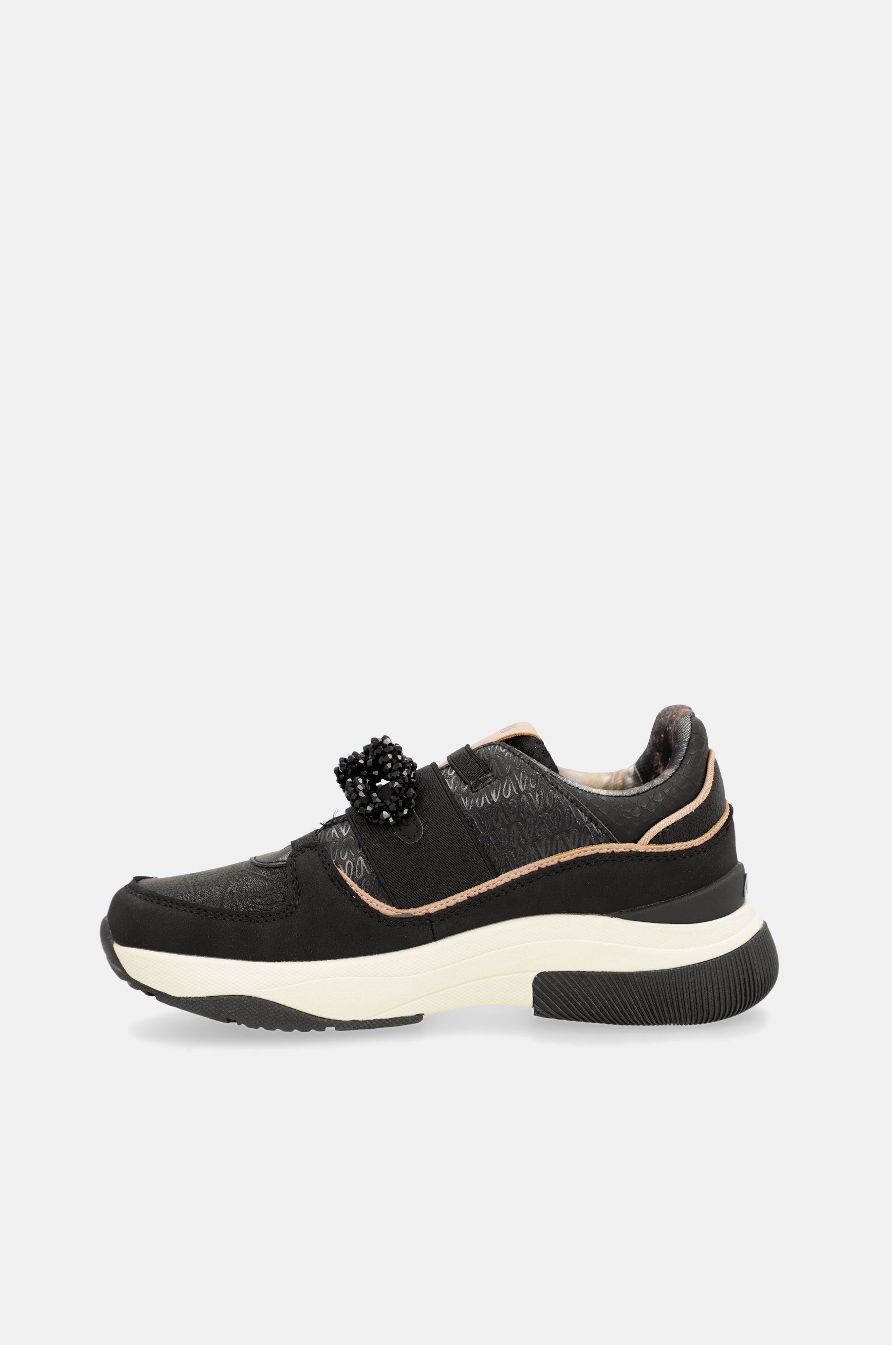 Sportliche schwarze Sneaker