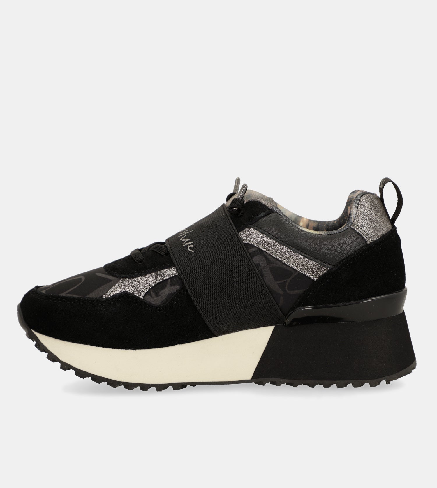 Urban schwarze Sneaker