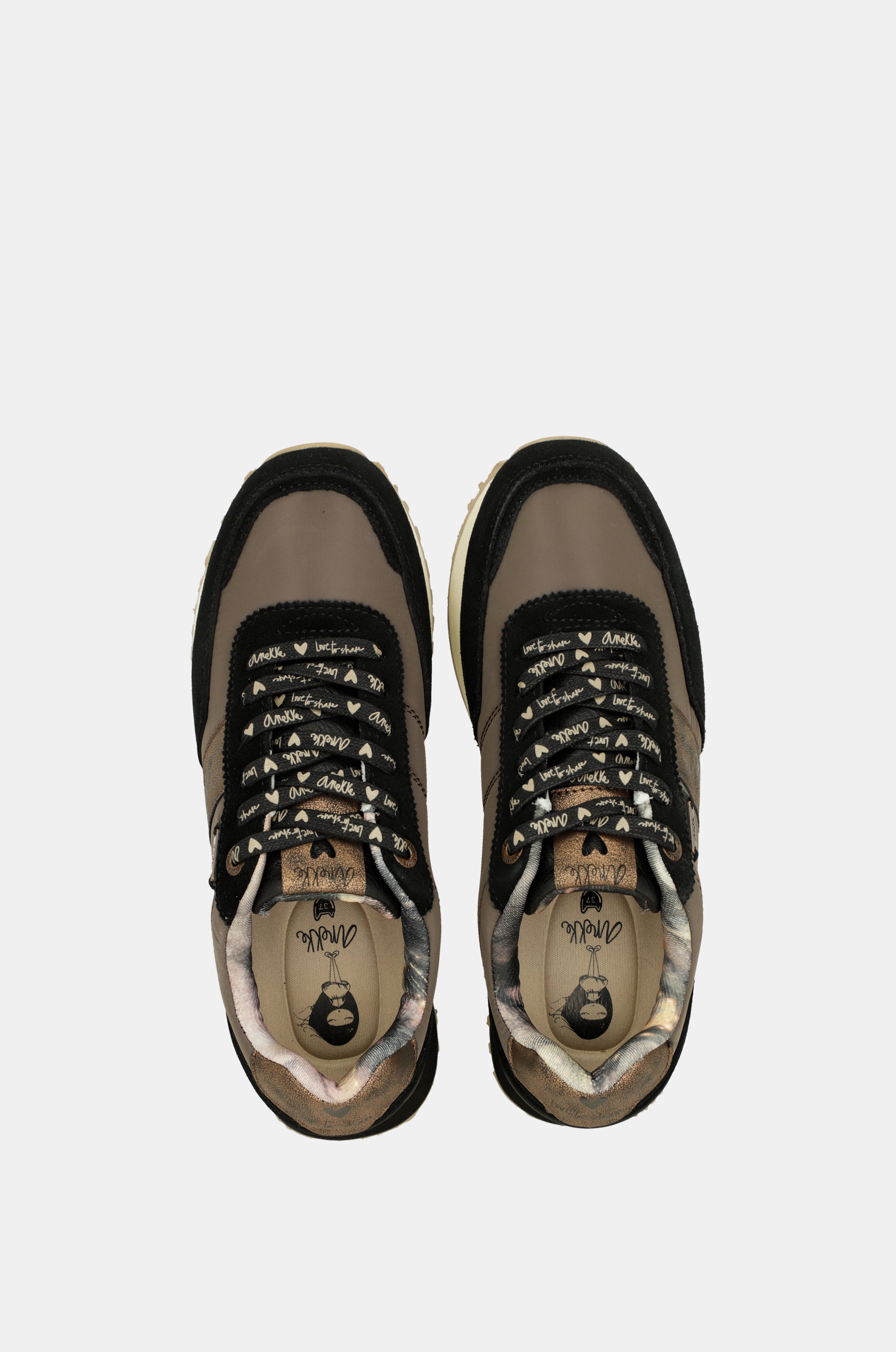 Urban brauner Sneaker