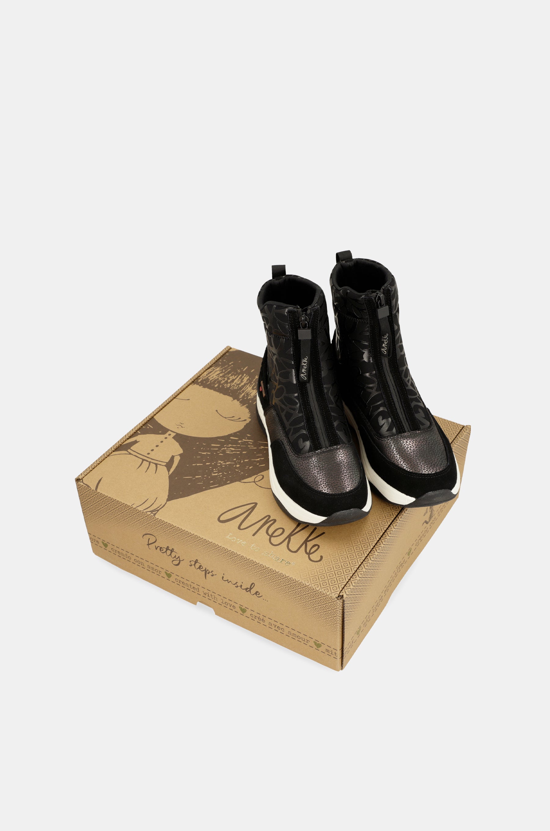 Elegante schwarze sportliche Stiefelette