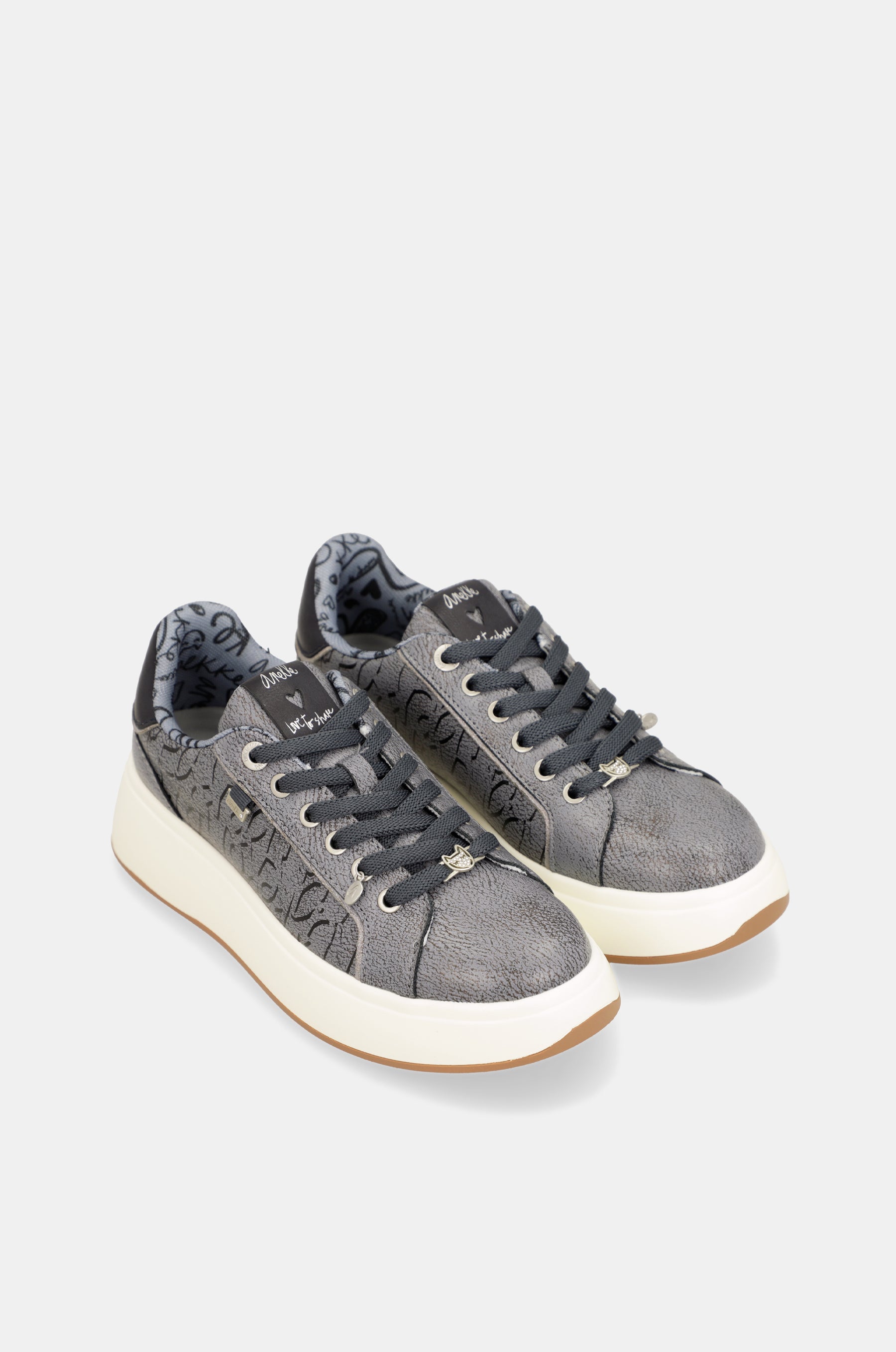 Lässige blaue Sneaker