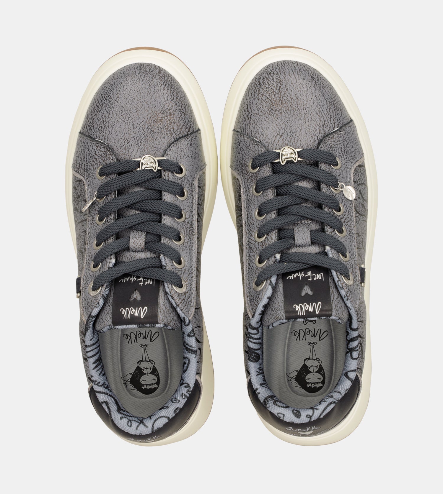 Lässige blaue Sneaker