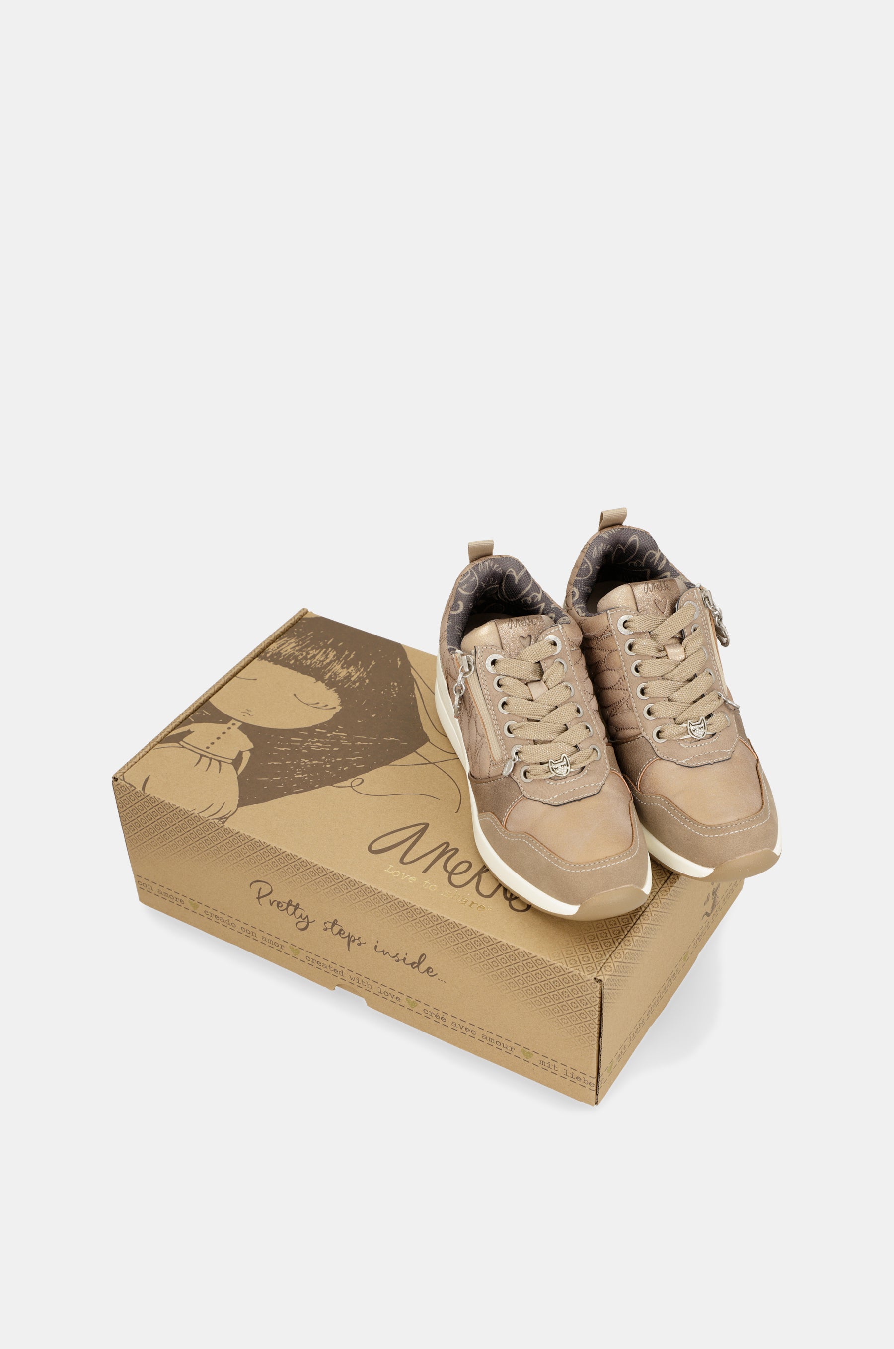 Braune Sneakers mit Keilabsatz von Dreams