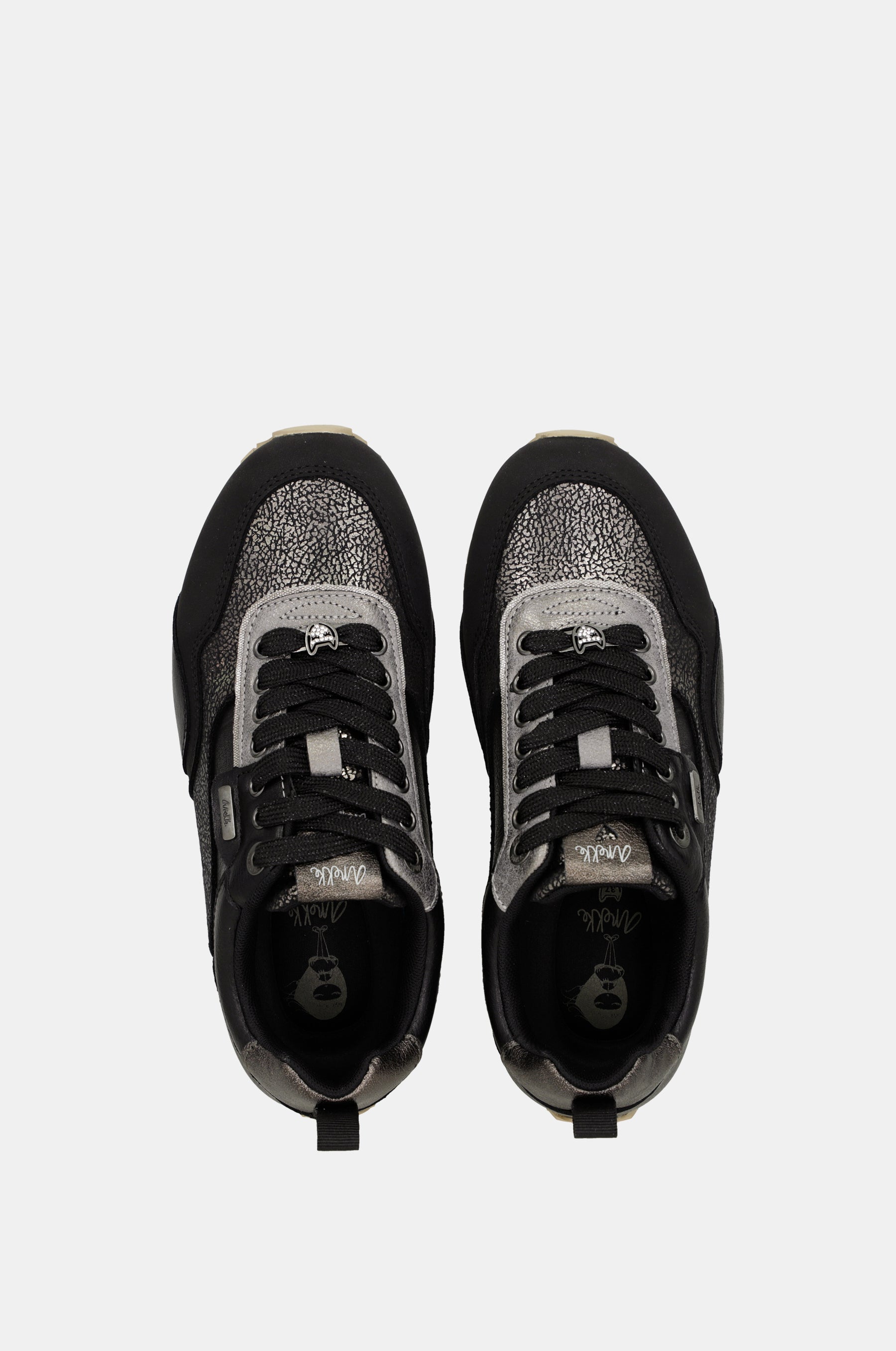 Schwarze Sneaker „Travel“