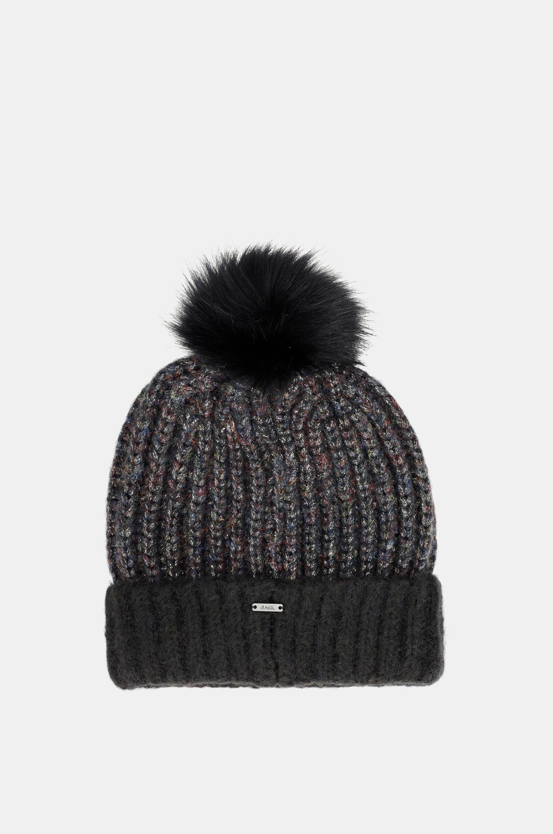 Schwarze Strickmütze mit Bommel