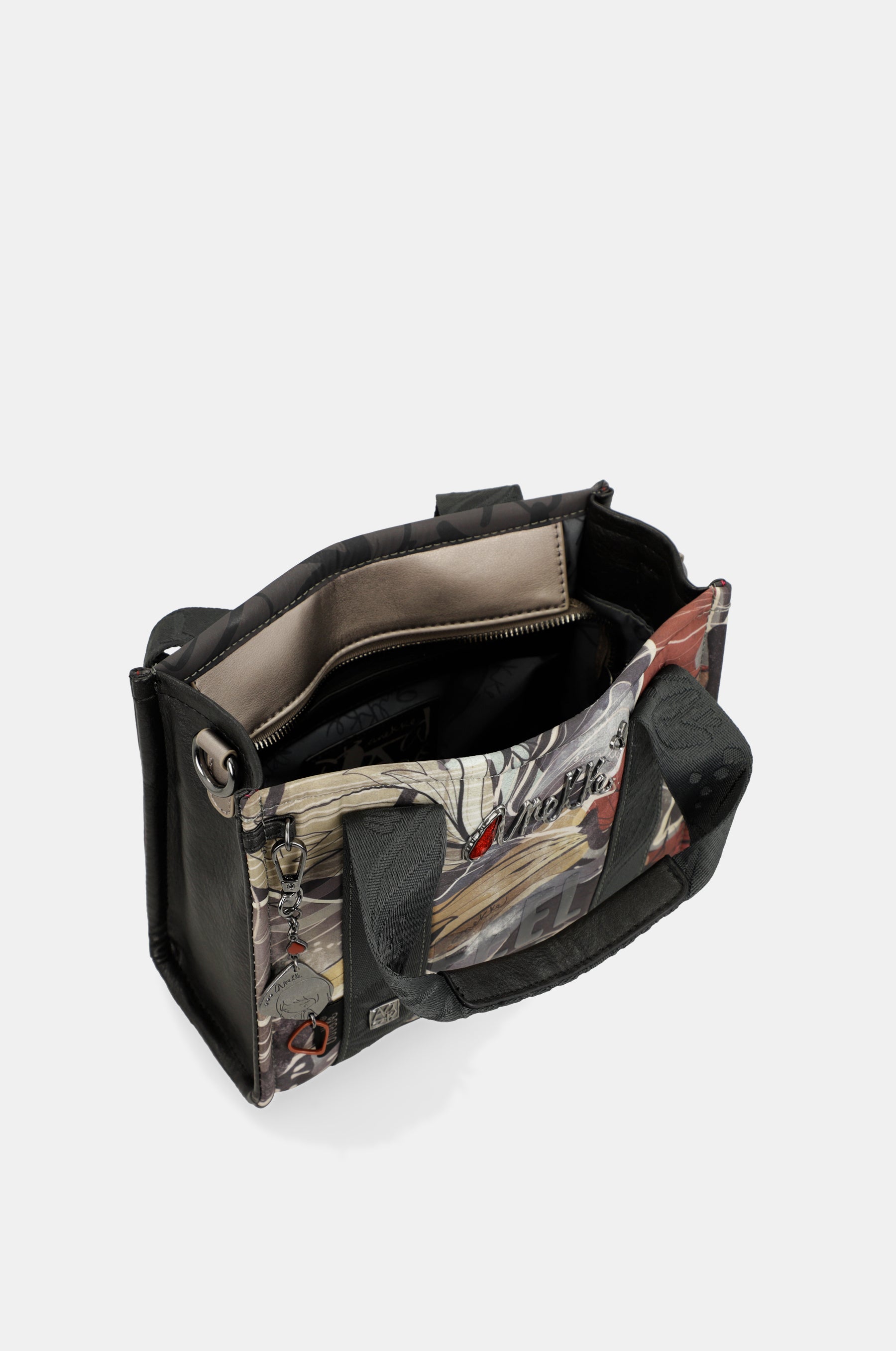 Imaginäre Tasche mit kurzem Henkel
