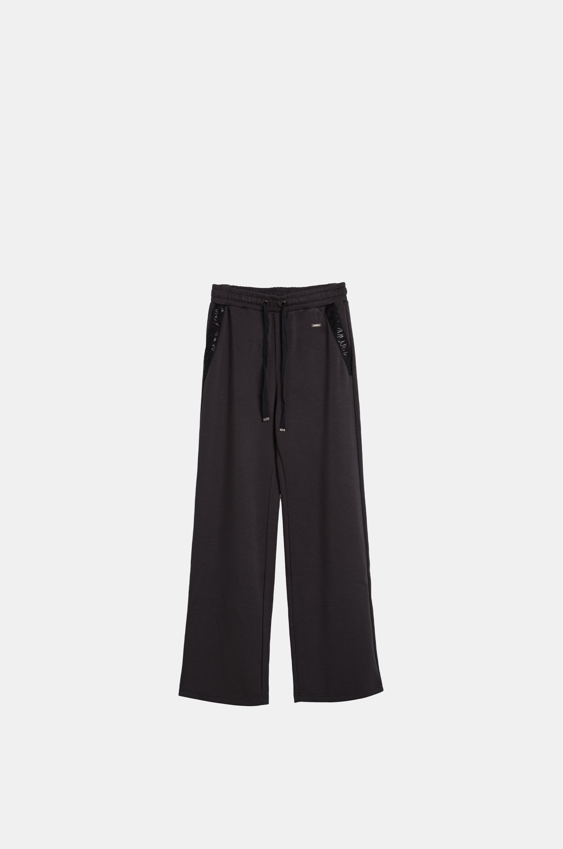 Graue fließende Hose