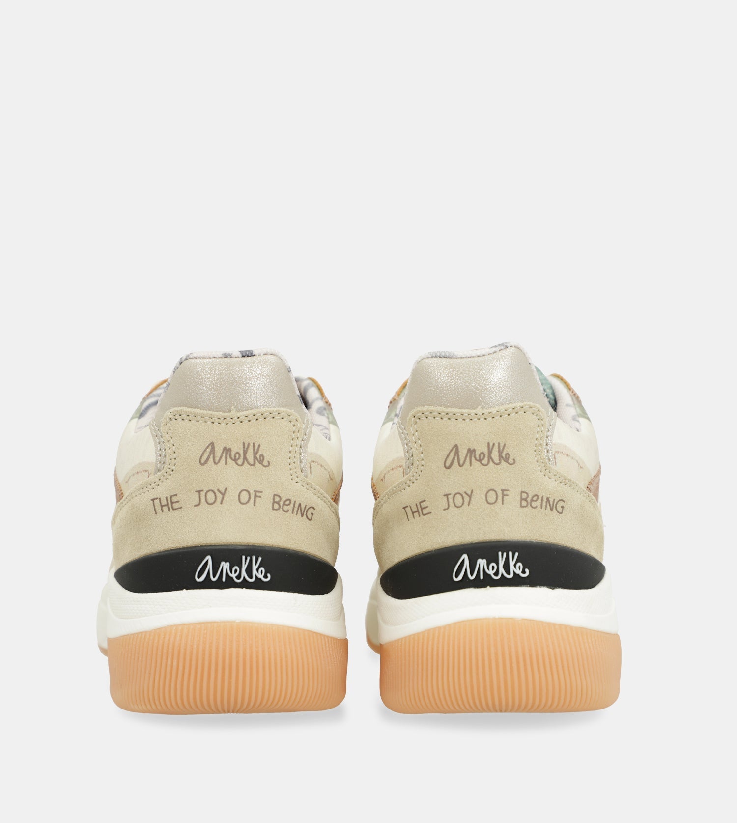 Pink sneakers Memories