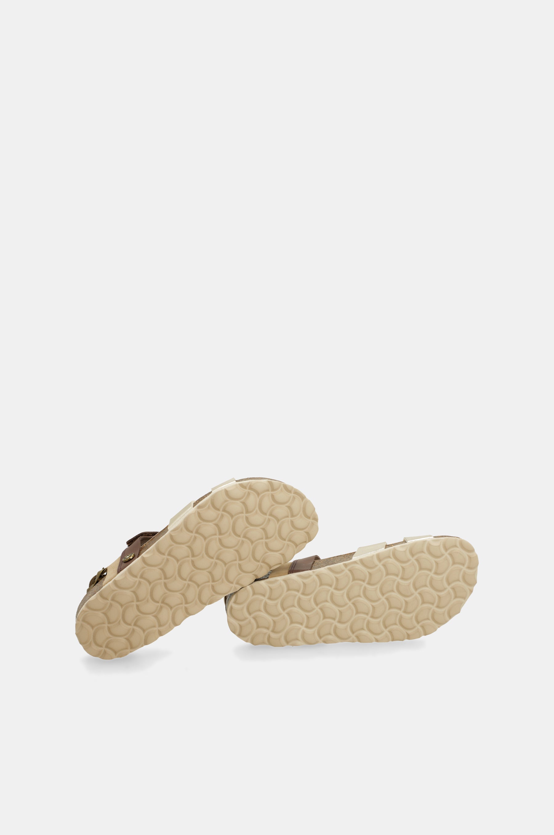 Goldene und braune Sandalen