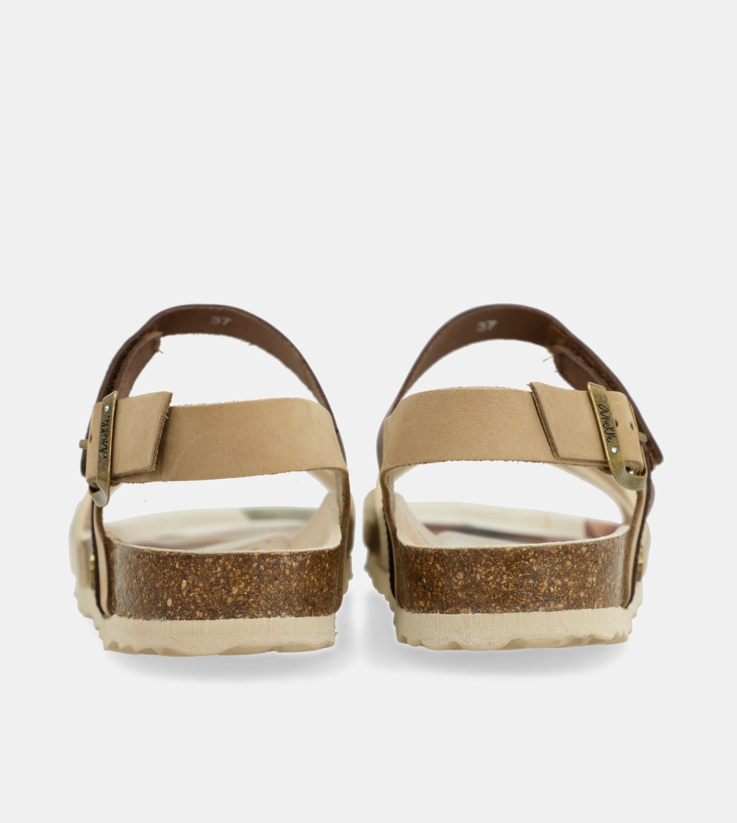 Goldene und braune Sandalen