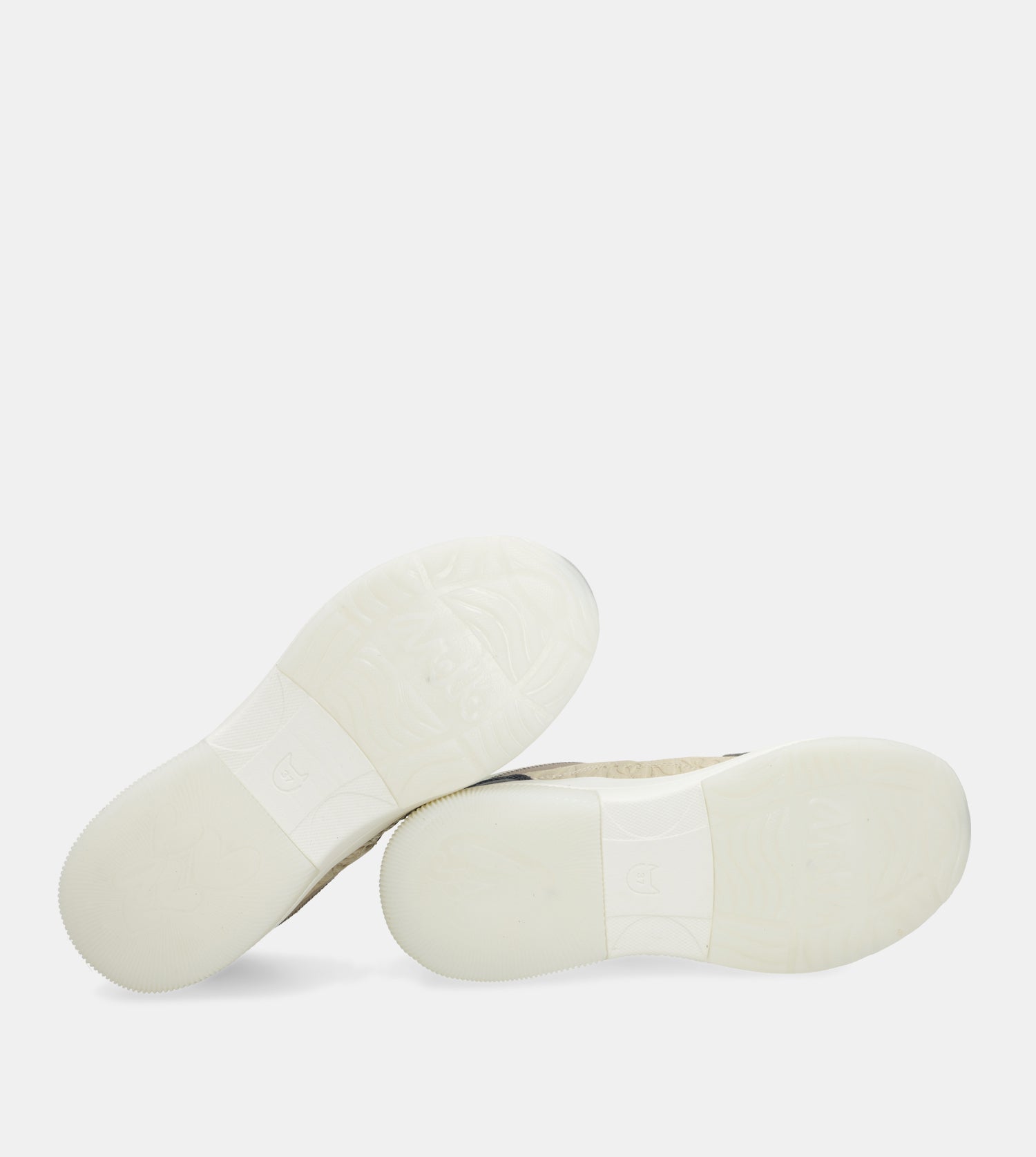 Beige sneakers Memories