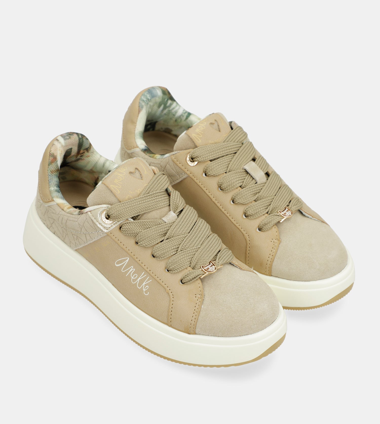 Sneakers sand Memories