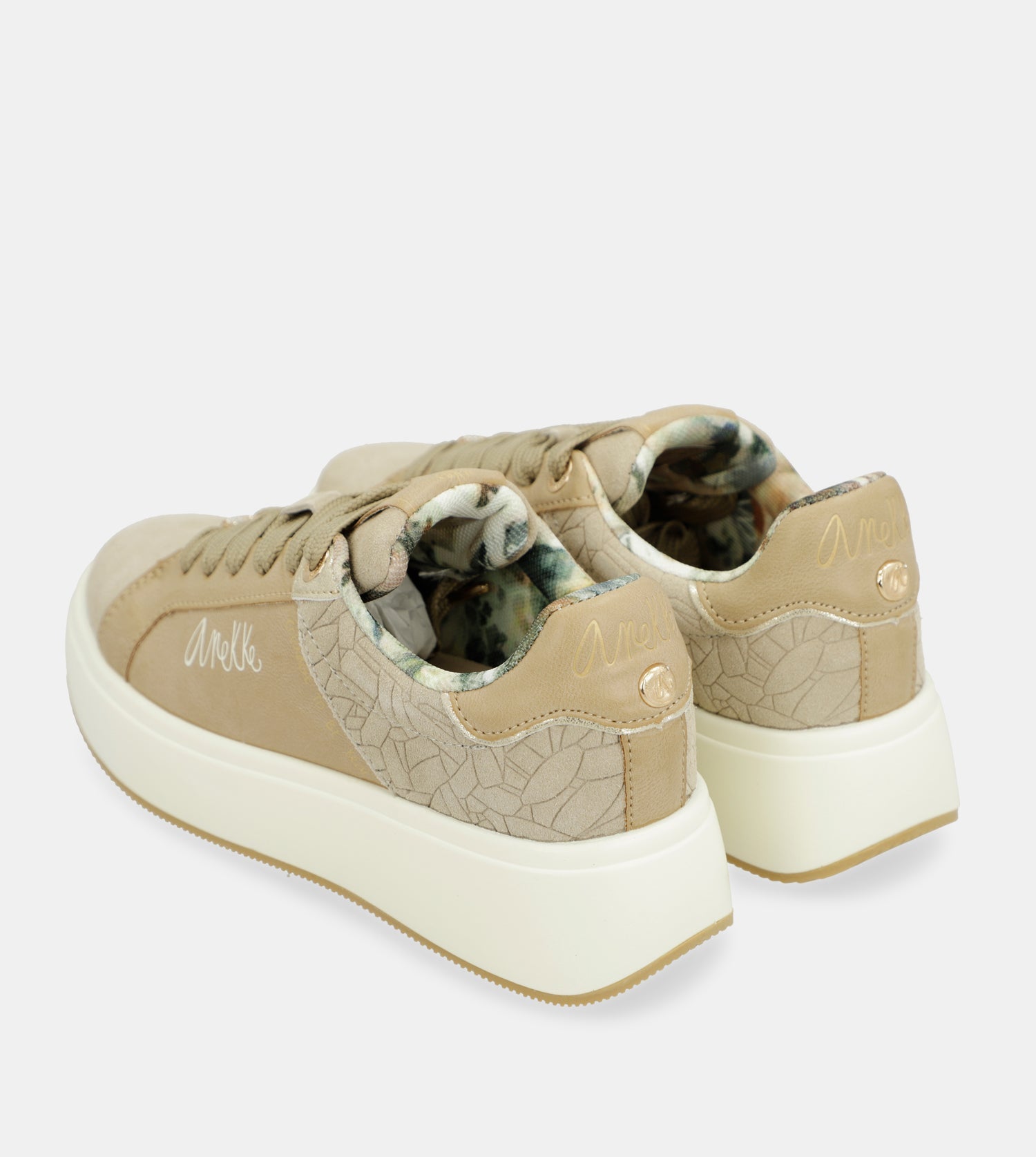 Sneakers sand Memories