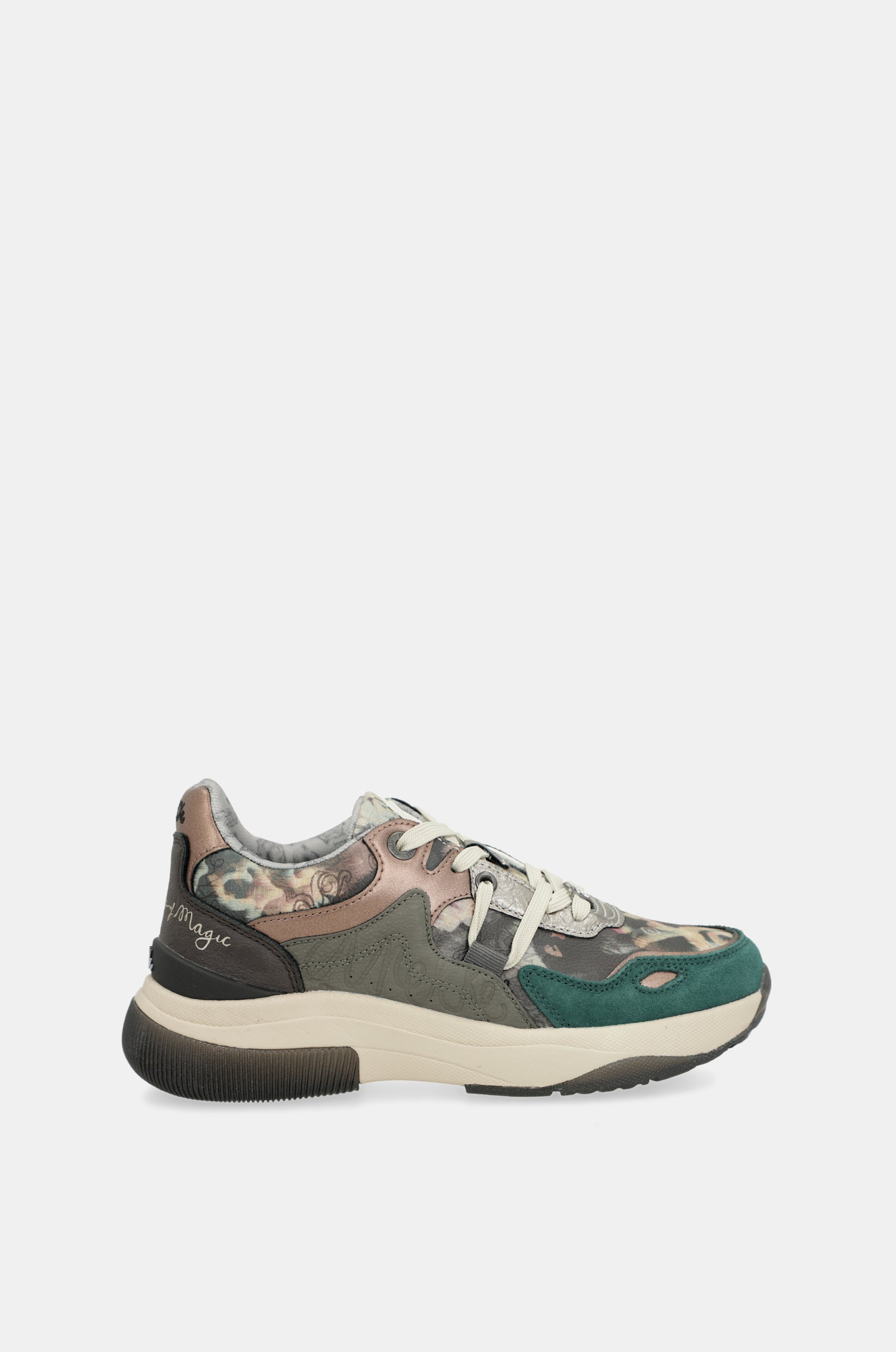 Sneakers grün gemustert Manifesto