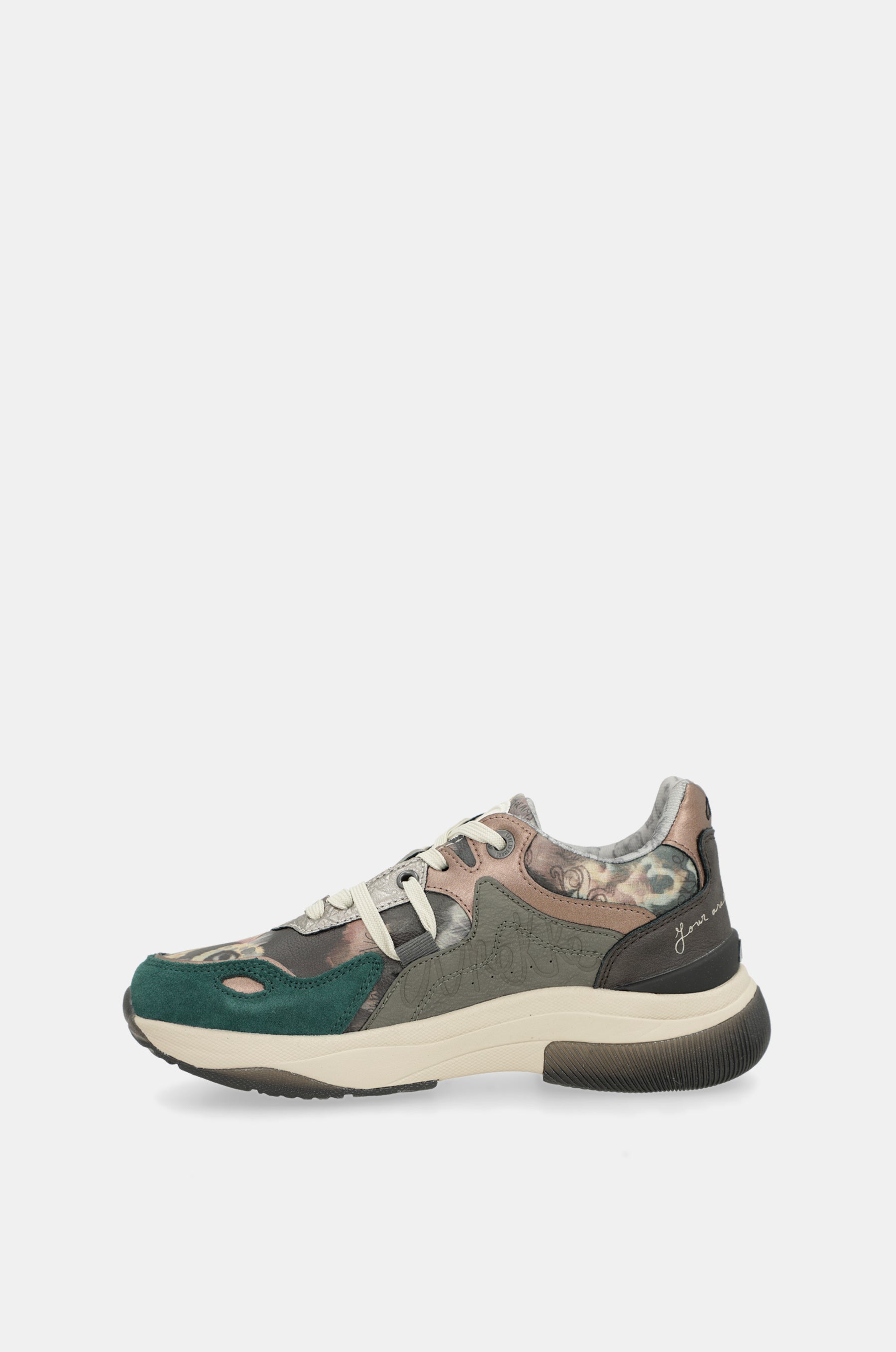 Sneakers grün gemustert Manifesto