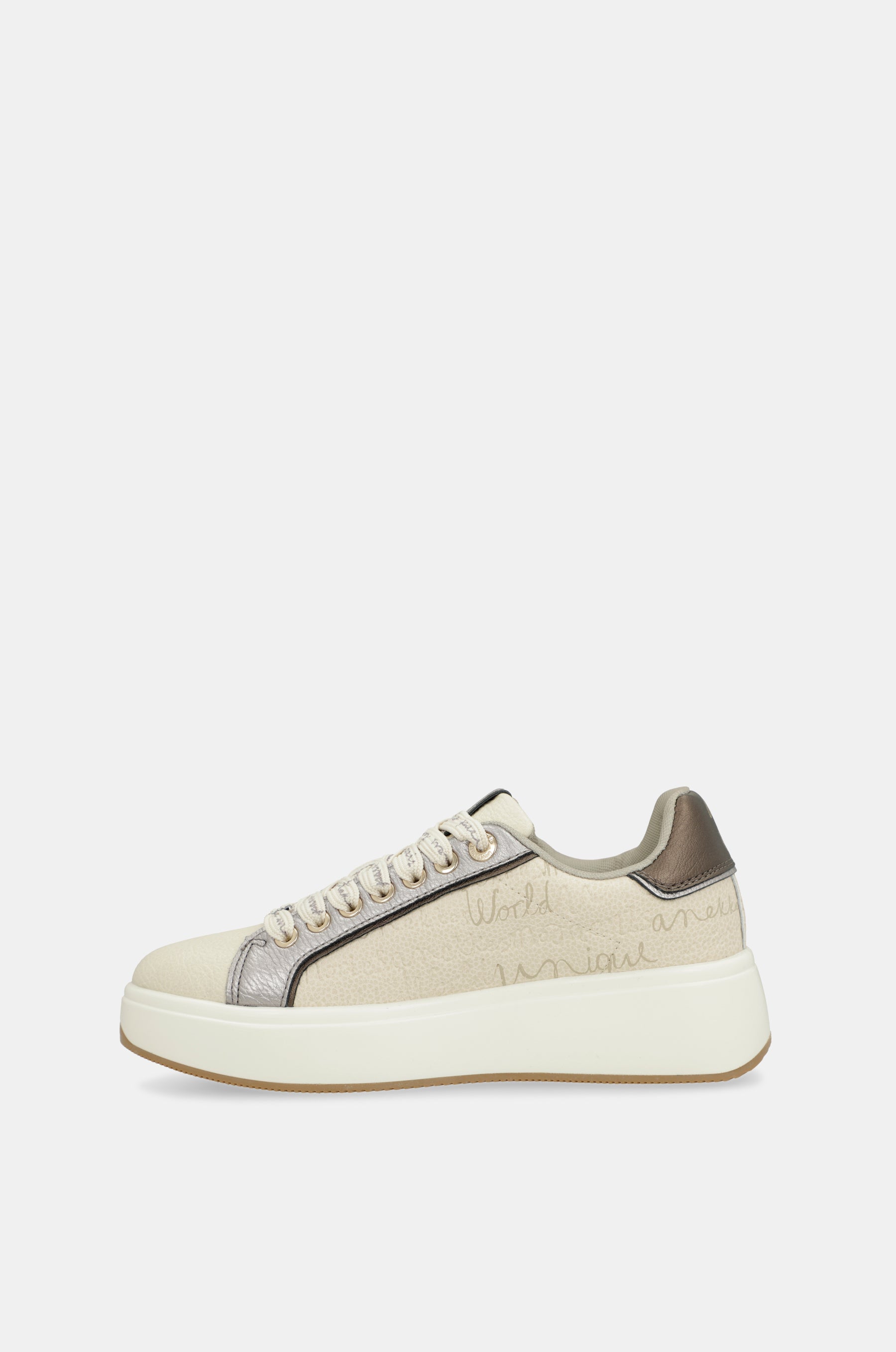 Sneakers weiß Studio