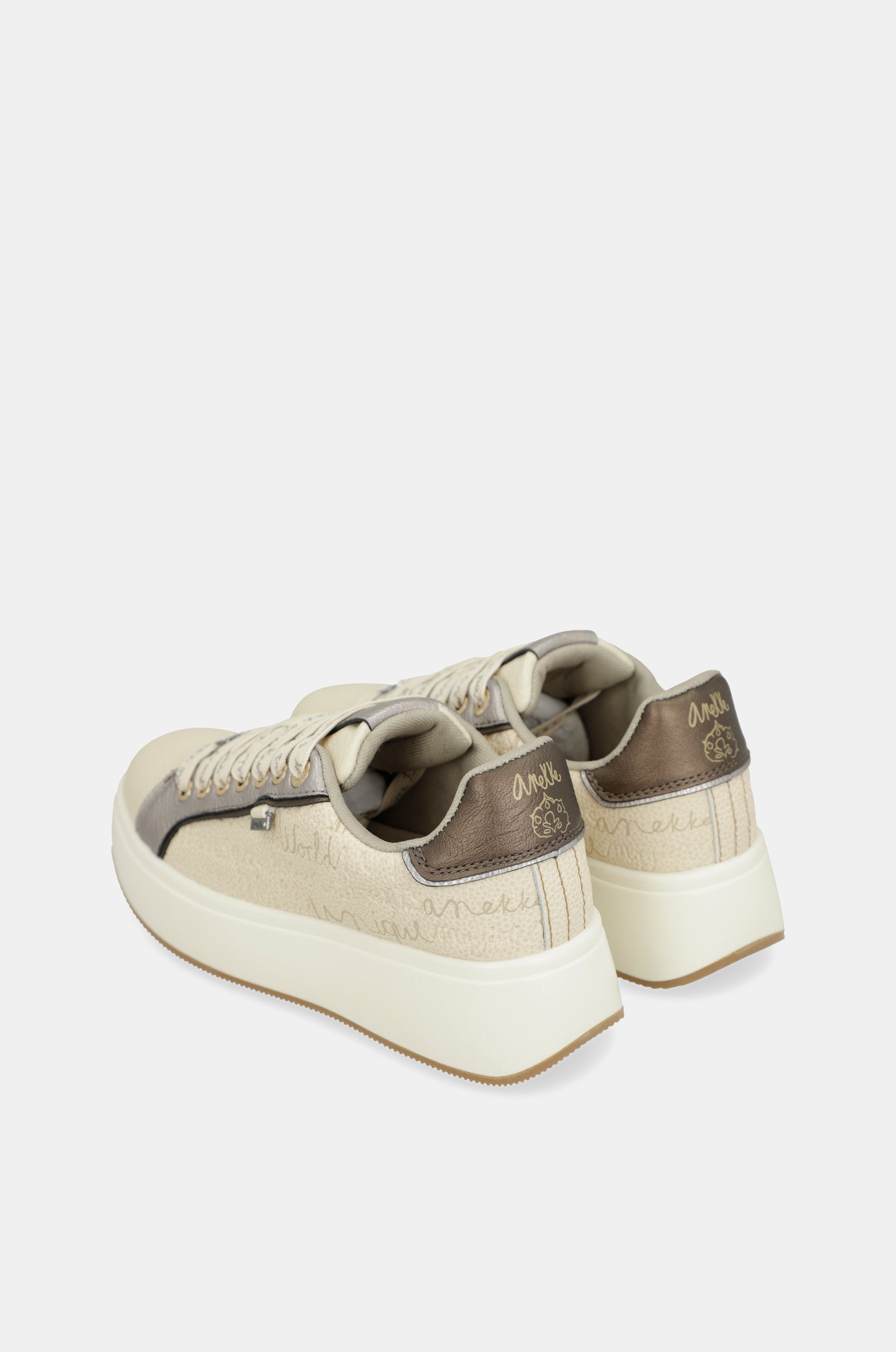Sneakers weiß Studio