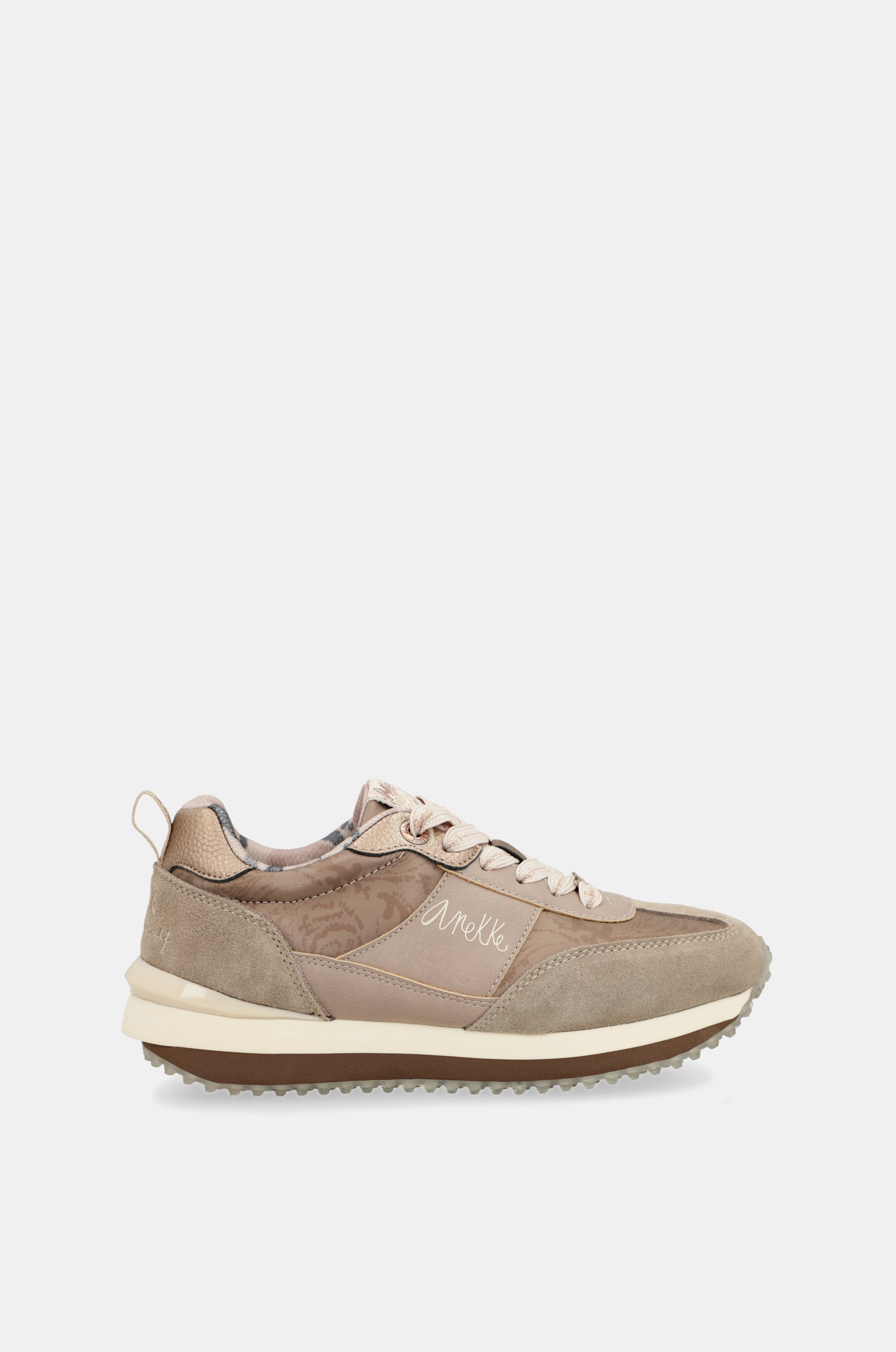 Sneakers beige mit mehrfarbiger Sohle