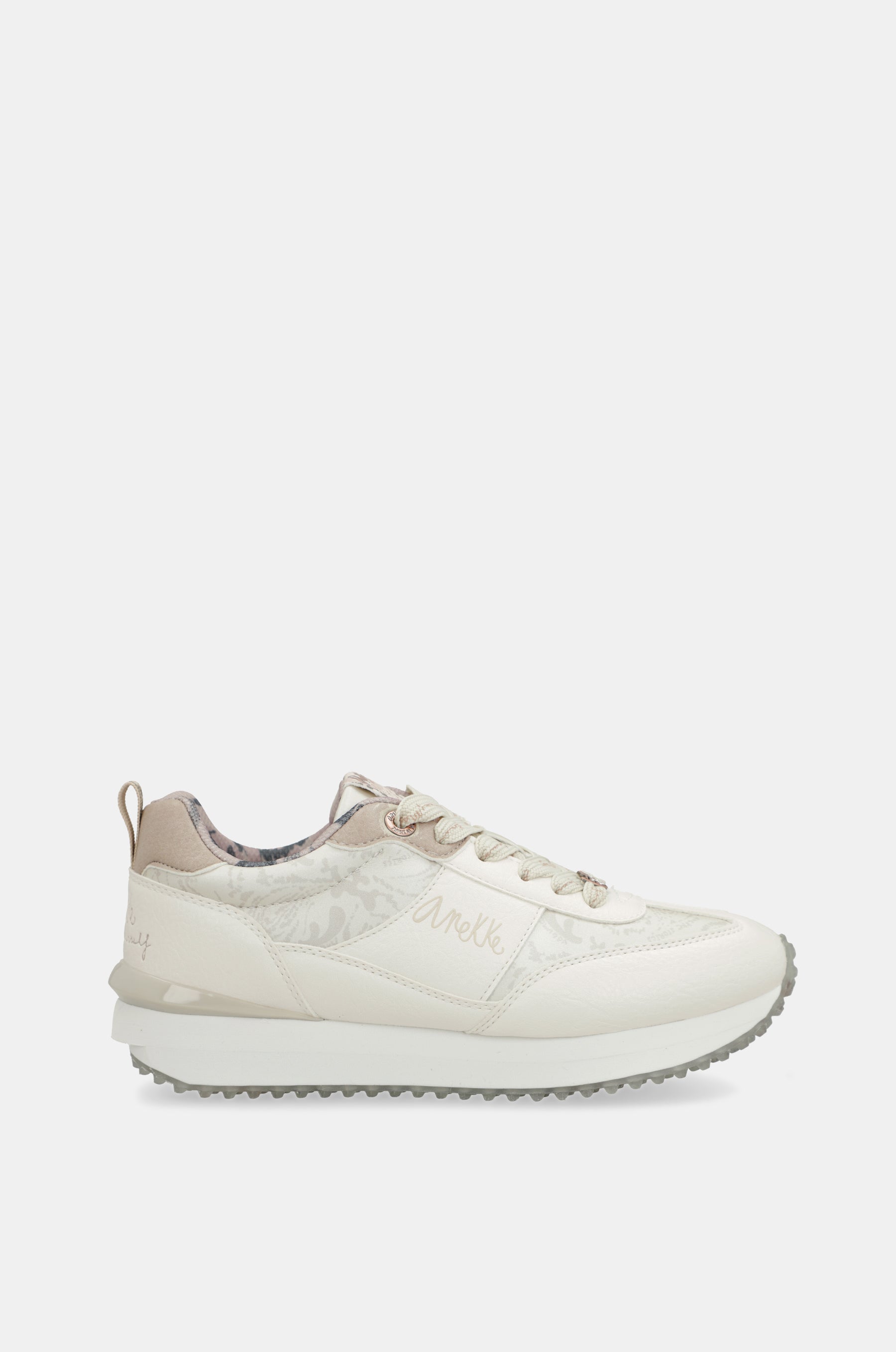 Sneakers weiß mit mehrfarbiger Sohle