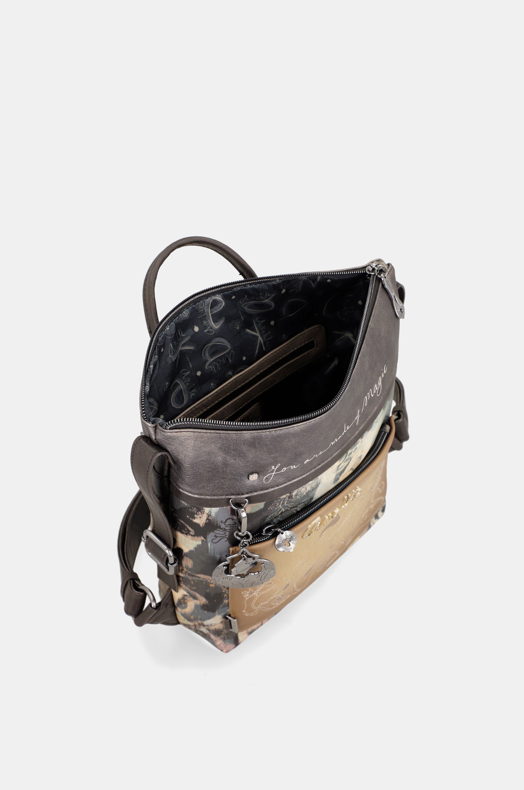 Rucksack Manifesto mittelgroß