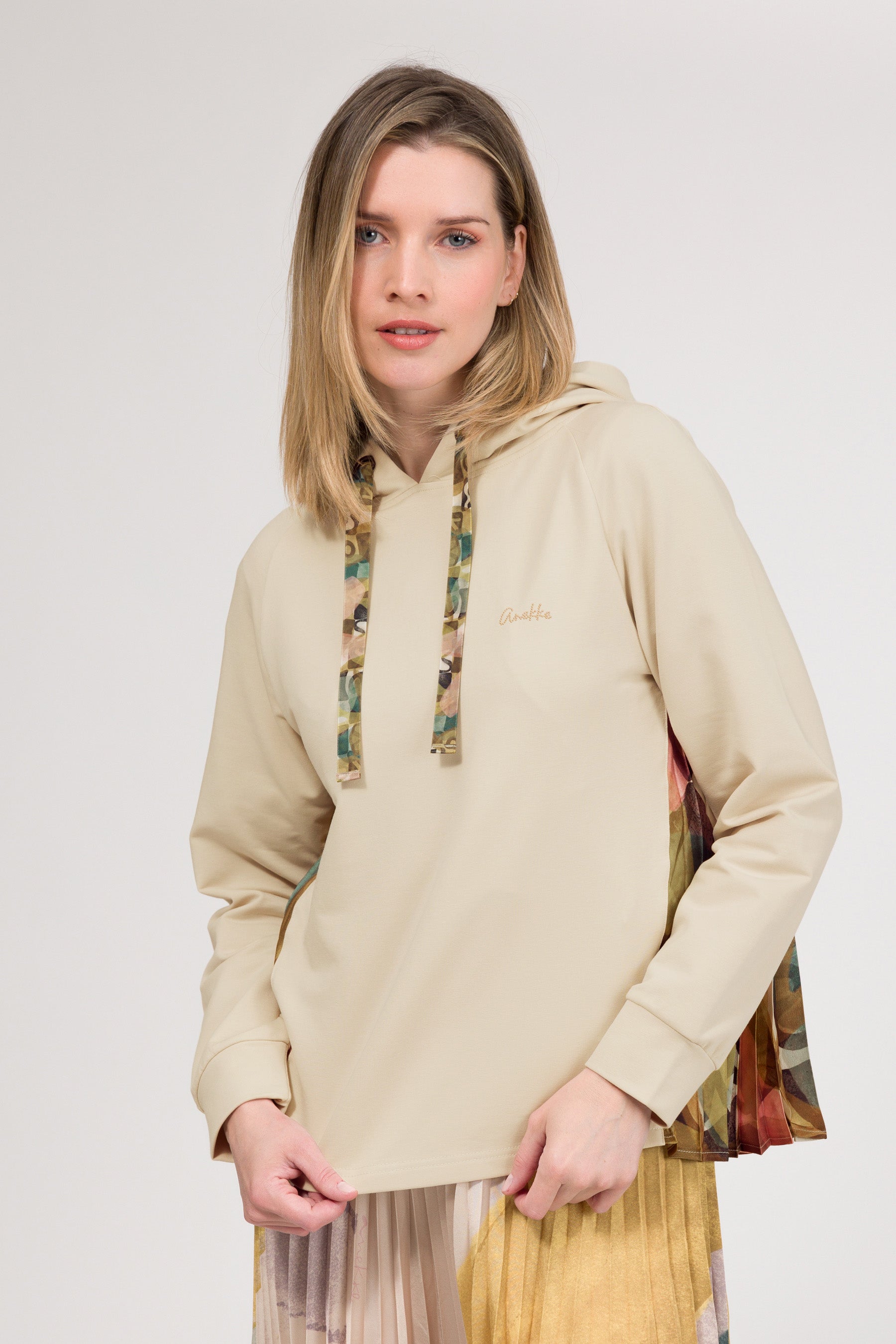 Sweatshirt mit plissierter Kapuze