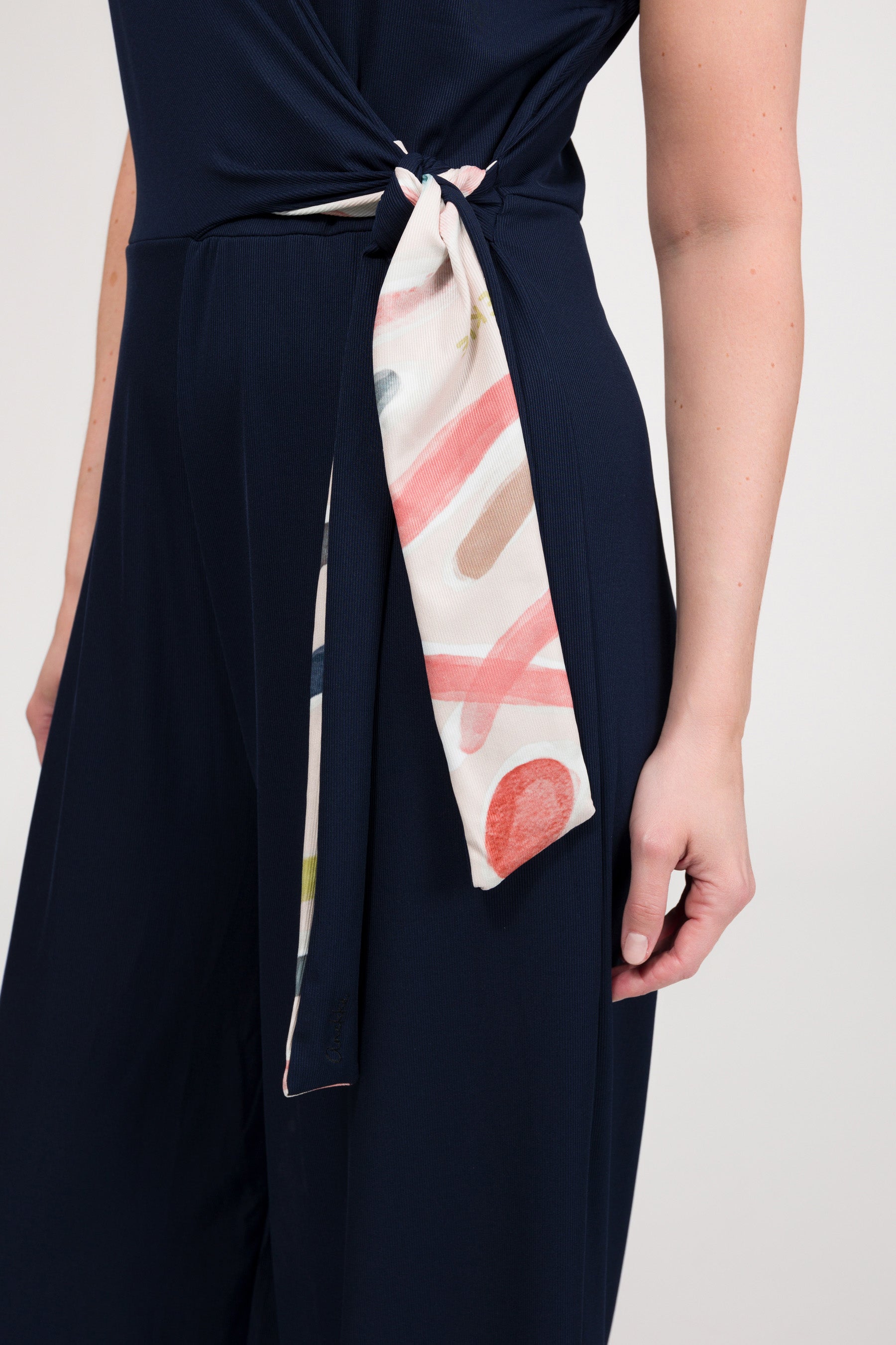 Marineblauer Overall