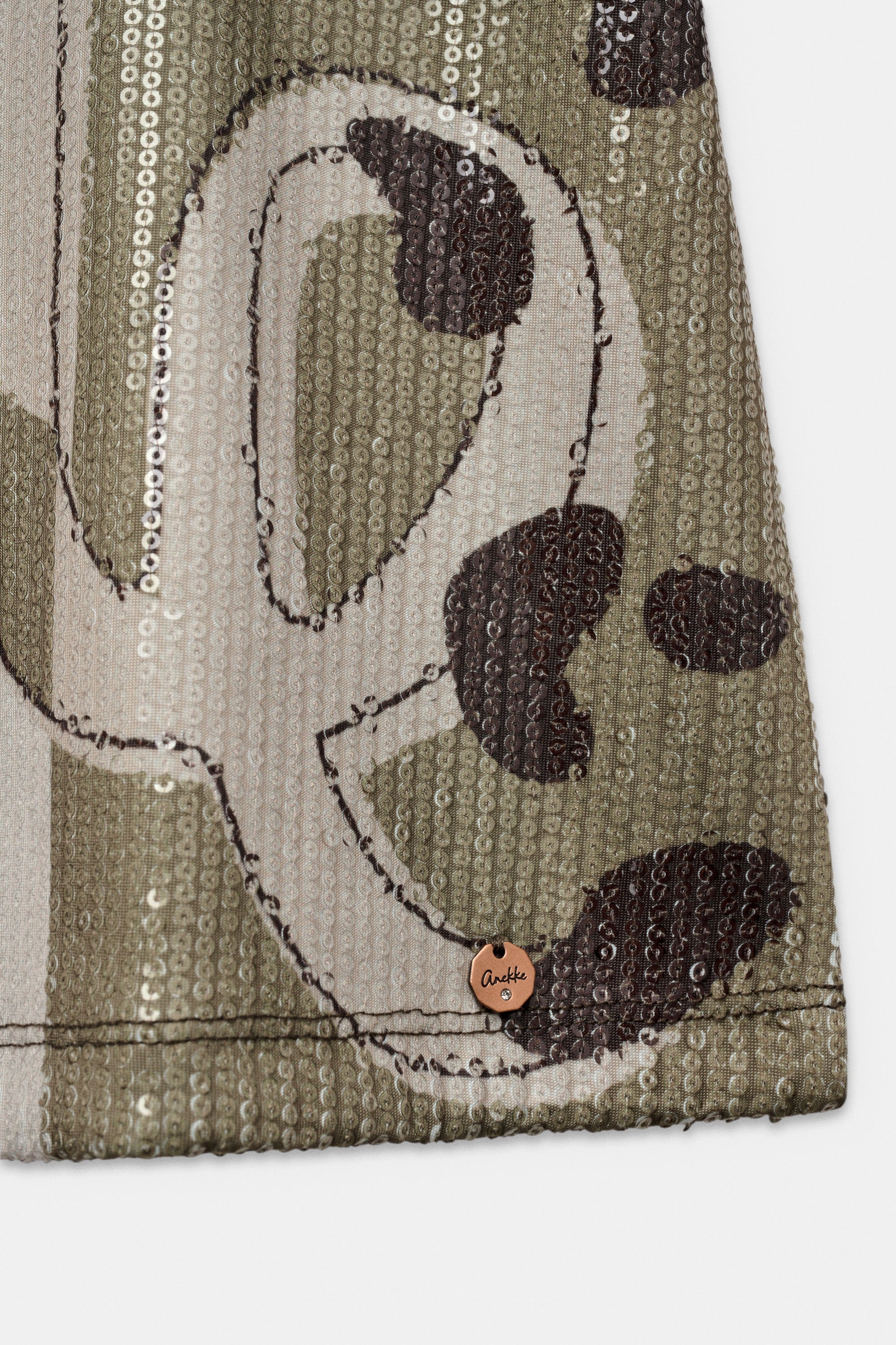 Beiges T-Shirt mit Pailletten