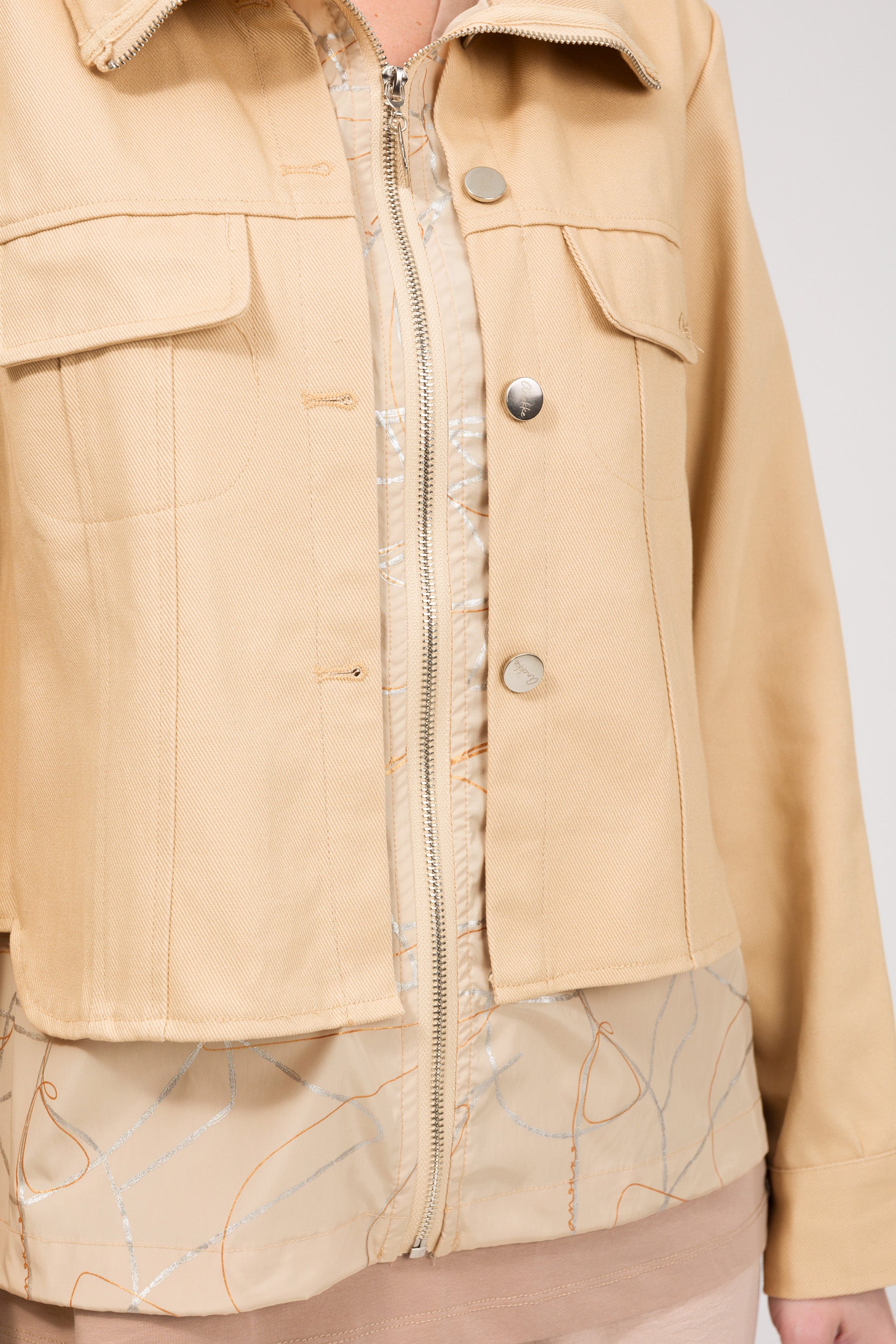 Beige Jacke