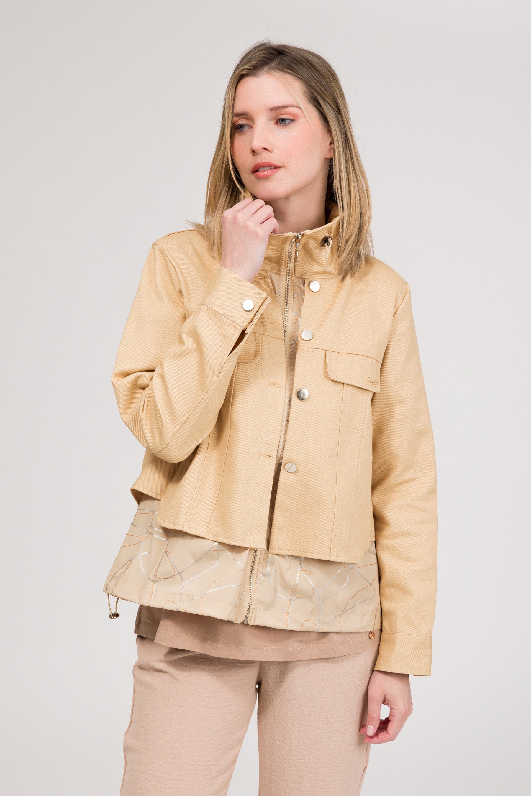 Beige Jacke