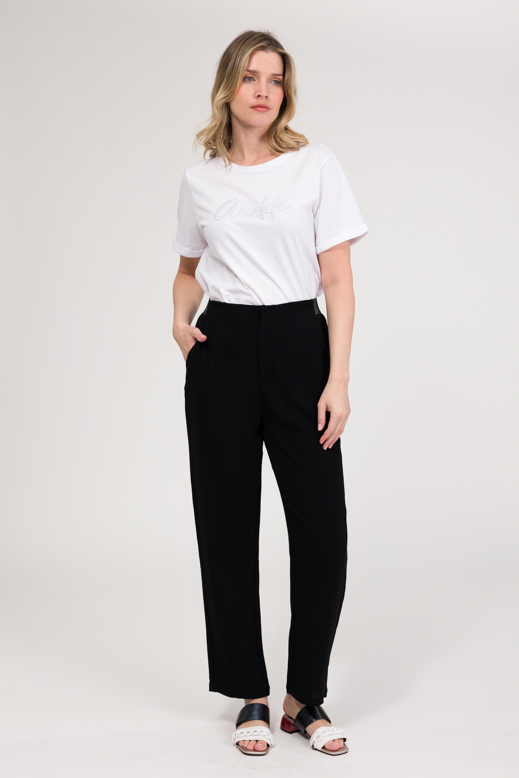 Schwarze Hose