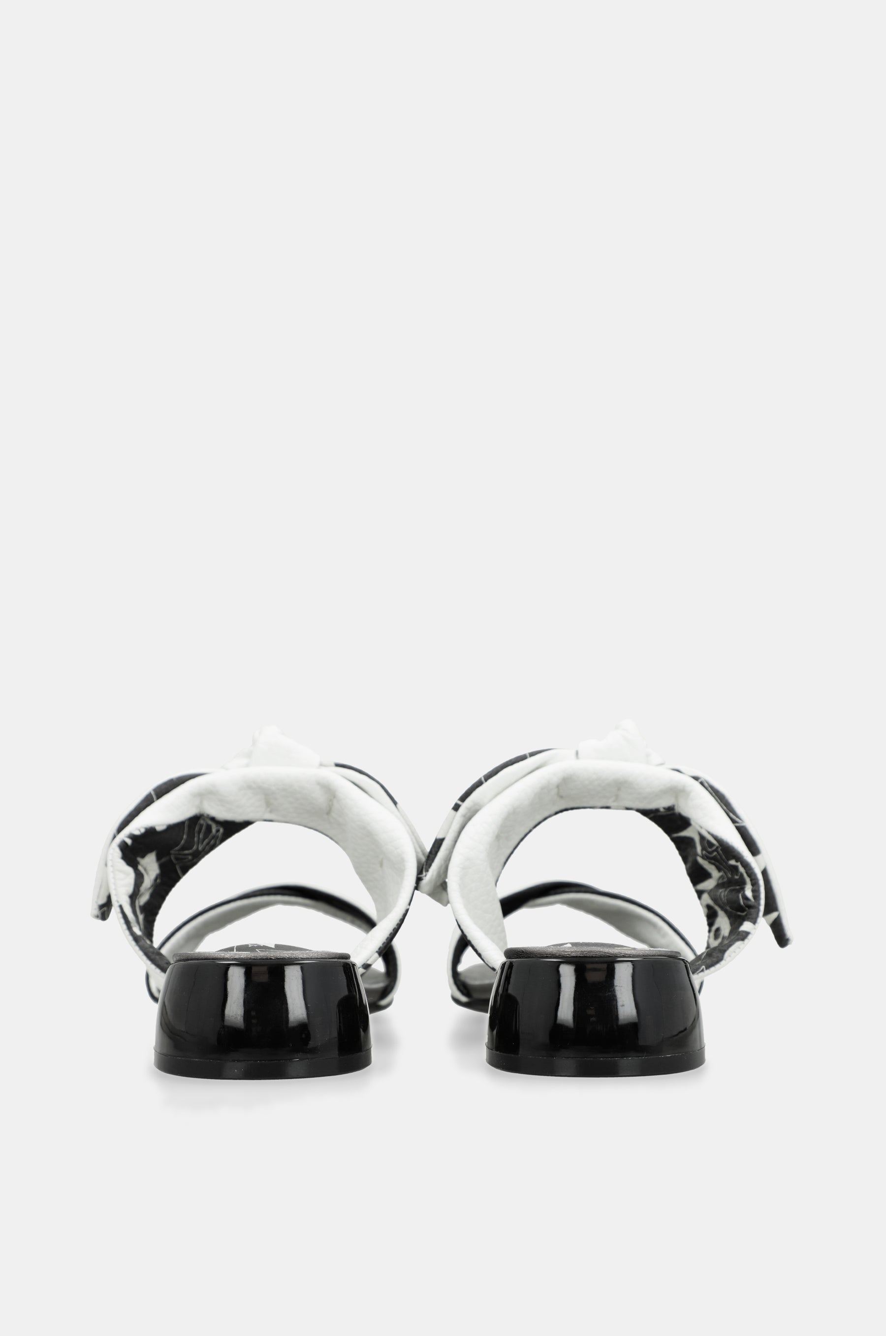 Bloom Sandalen mit Absatz und Knoten