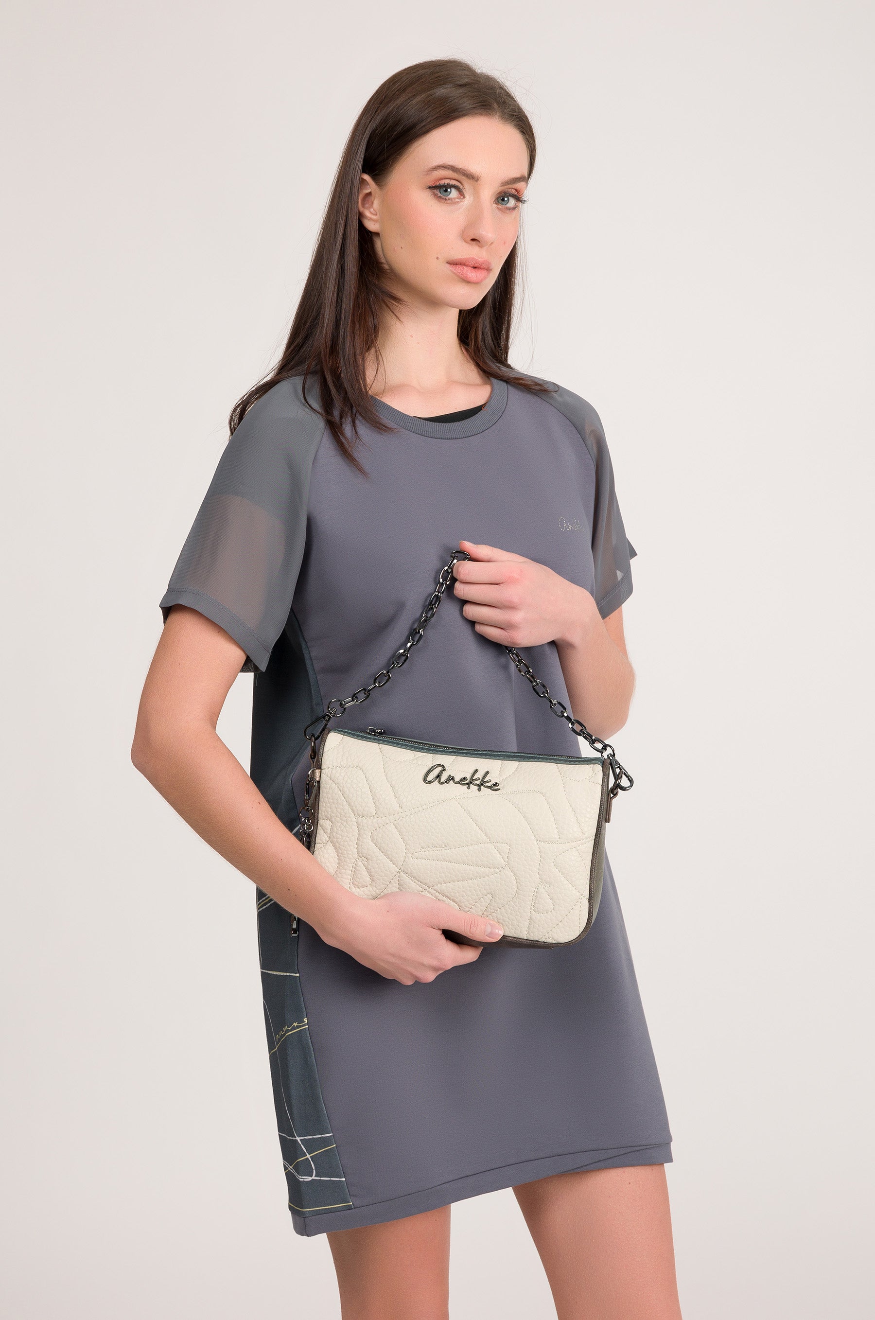Umhängetasche Essentials beige