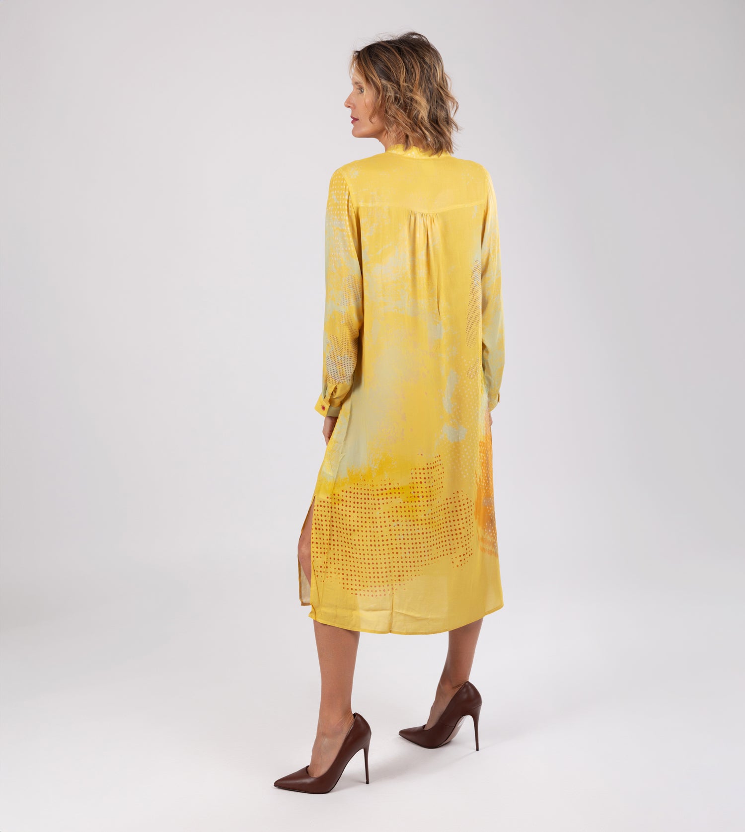 Gelbes Hemdkleid