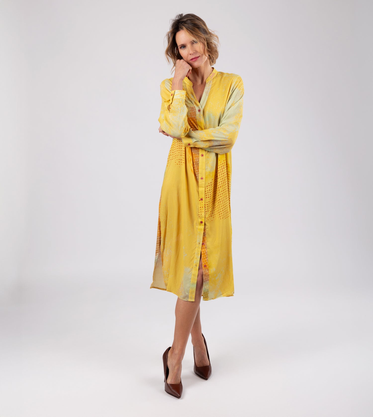 Gelbes Hemdkleid