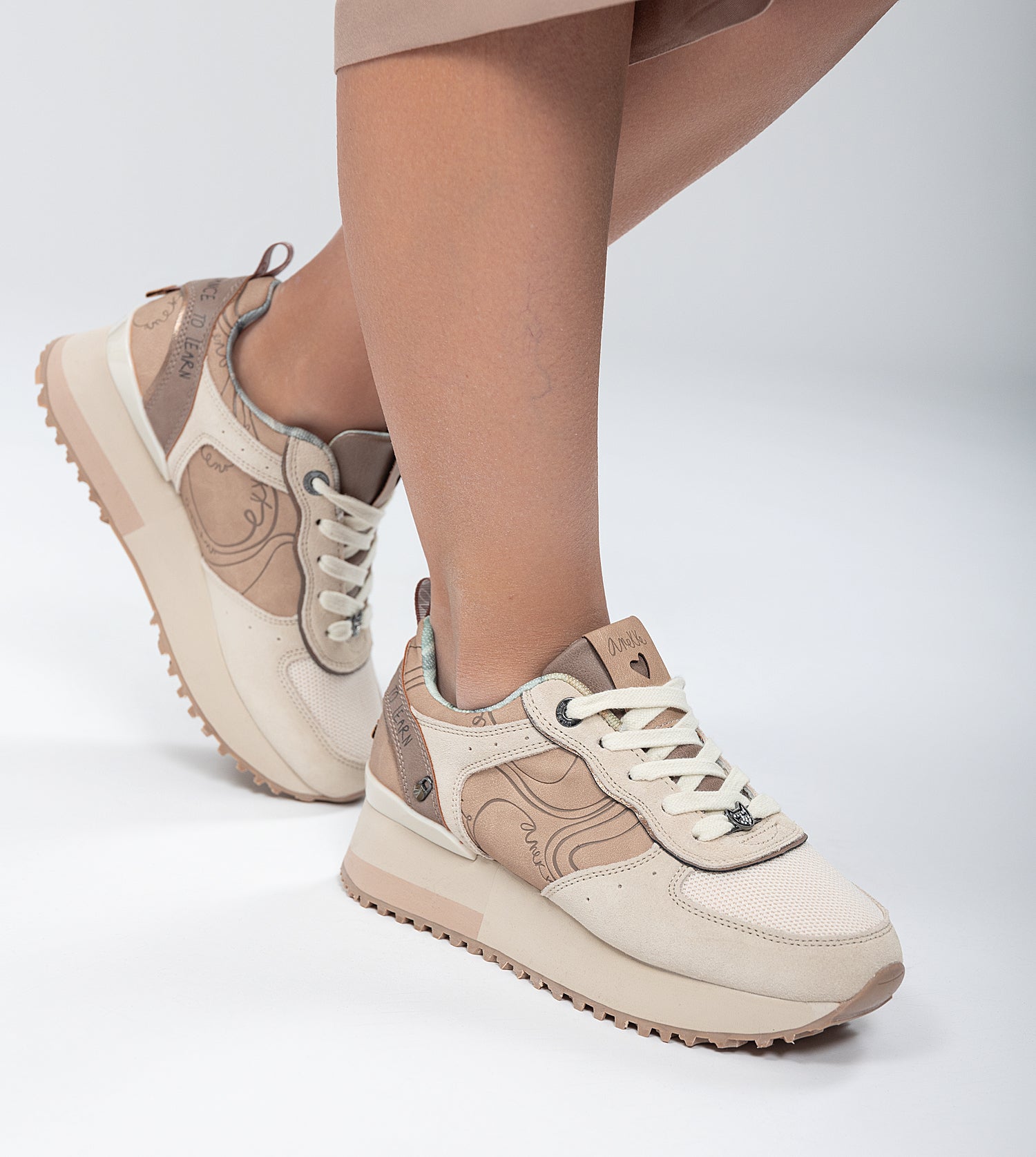 Beige Plattform-Sneakers