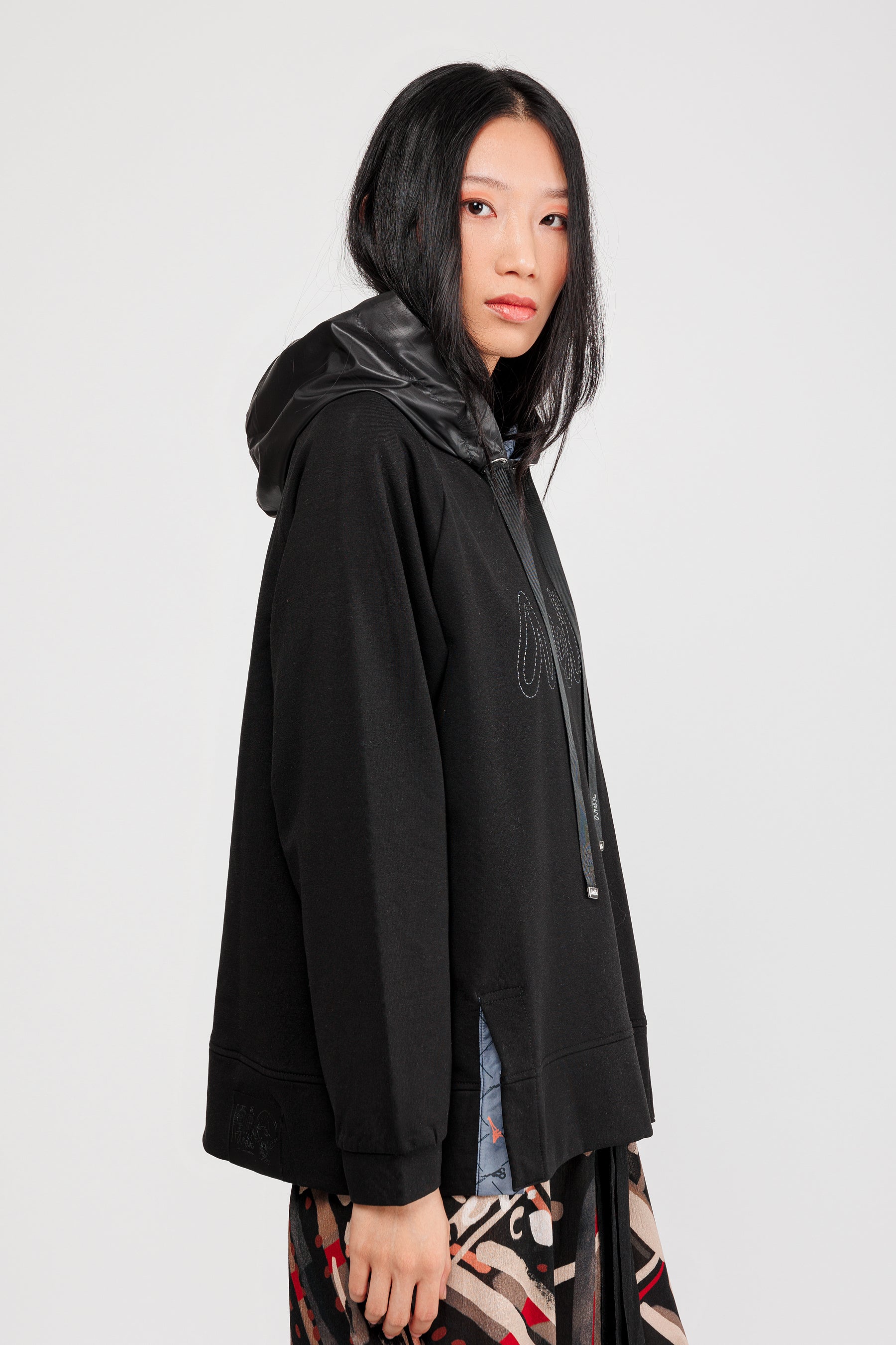 Sweatshirt mit Kapuze schwarz