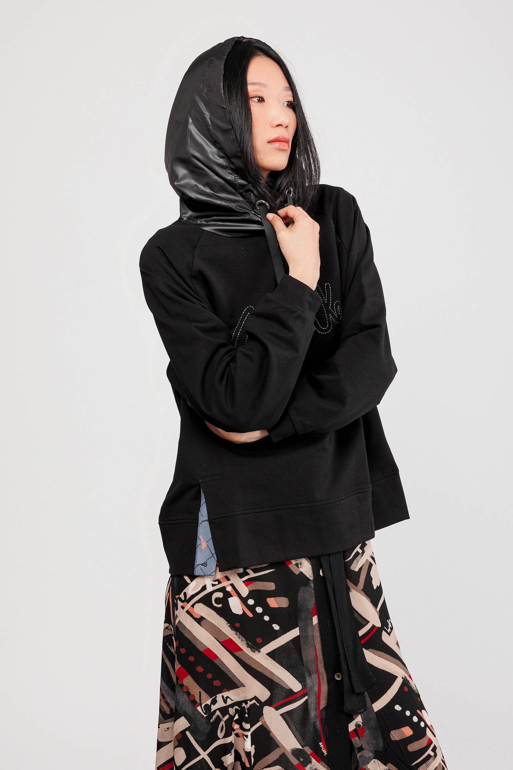 Sweatshirt mit Kapuze schwarz