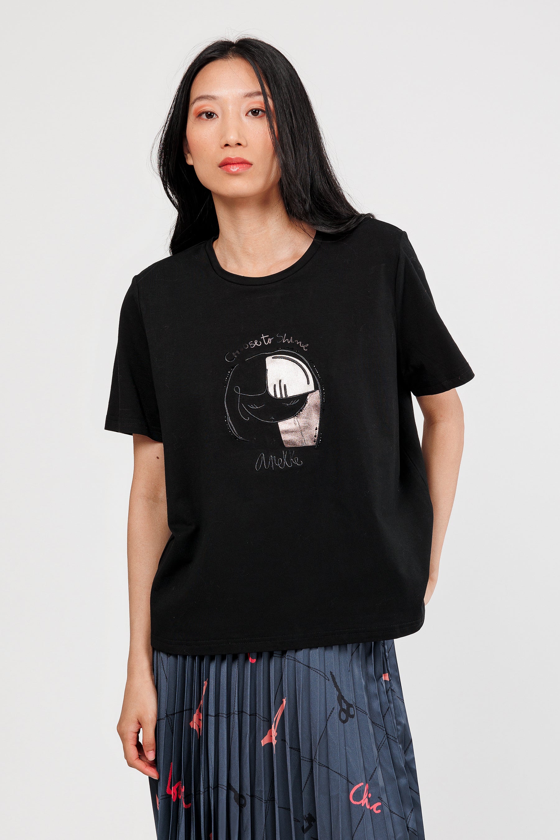 Kurzarm-T-Shirt schwarz mit Silber- und Bronzedetails
