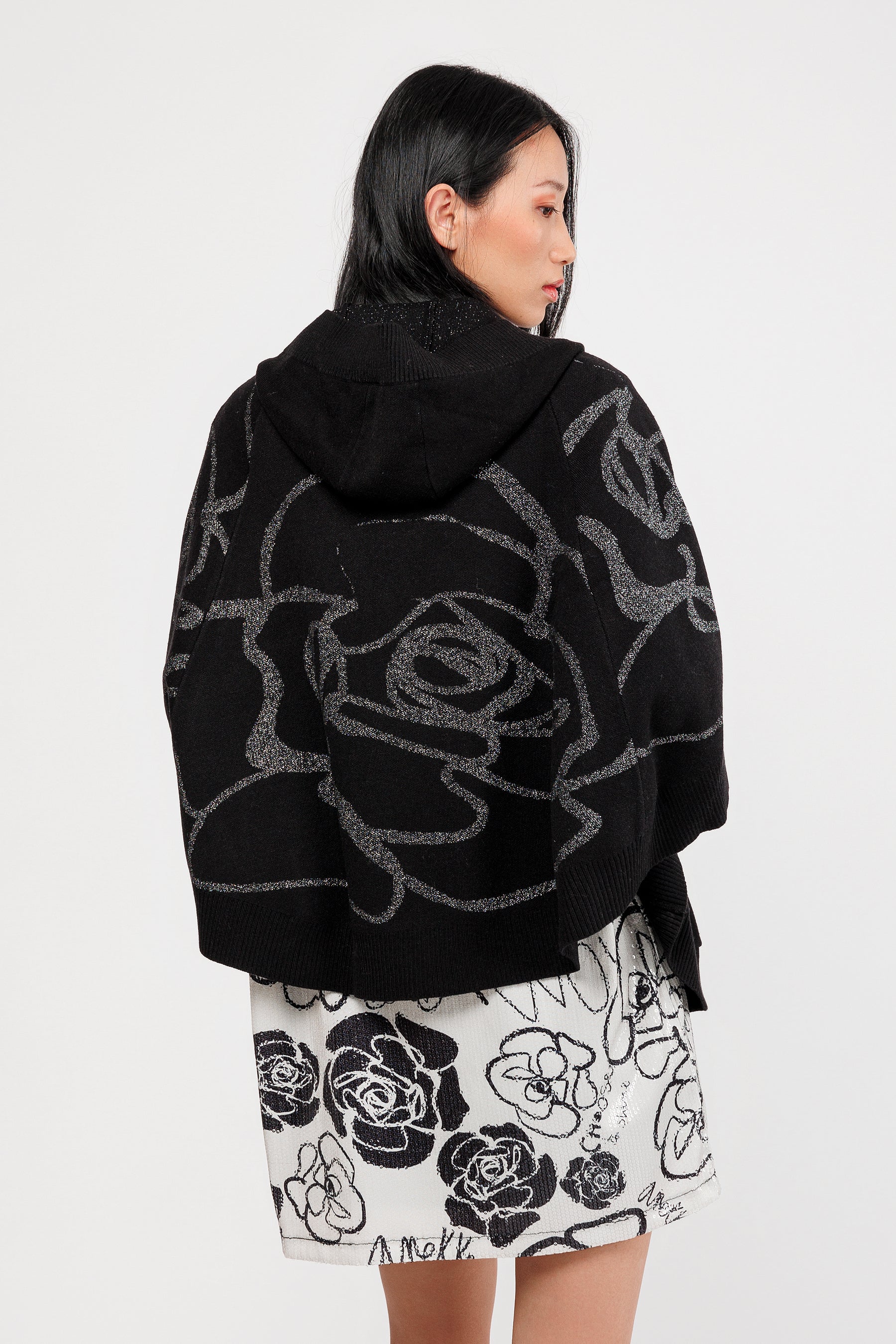 Jacke im Ponchostil schwarz