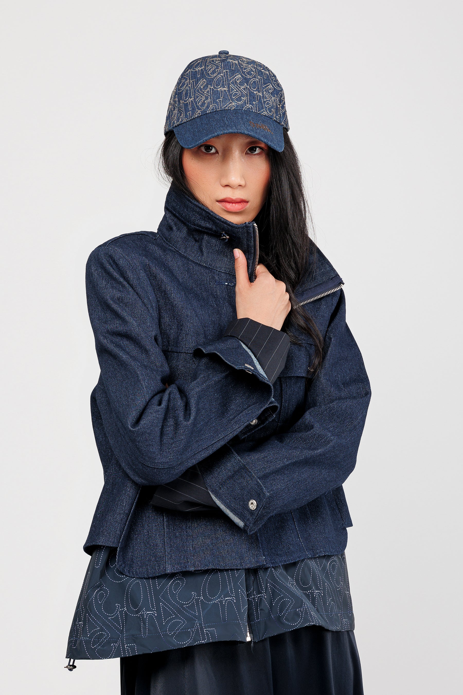 Cap Logomania