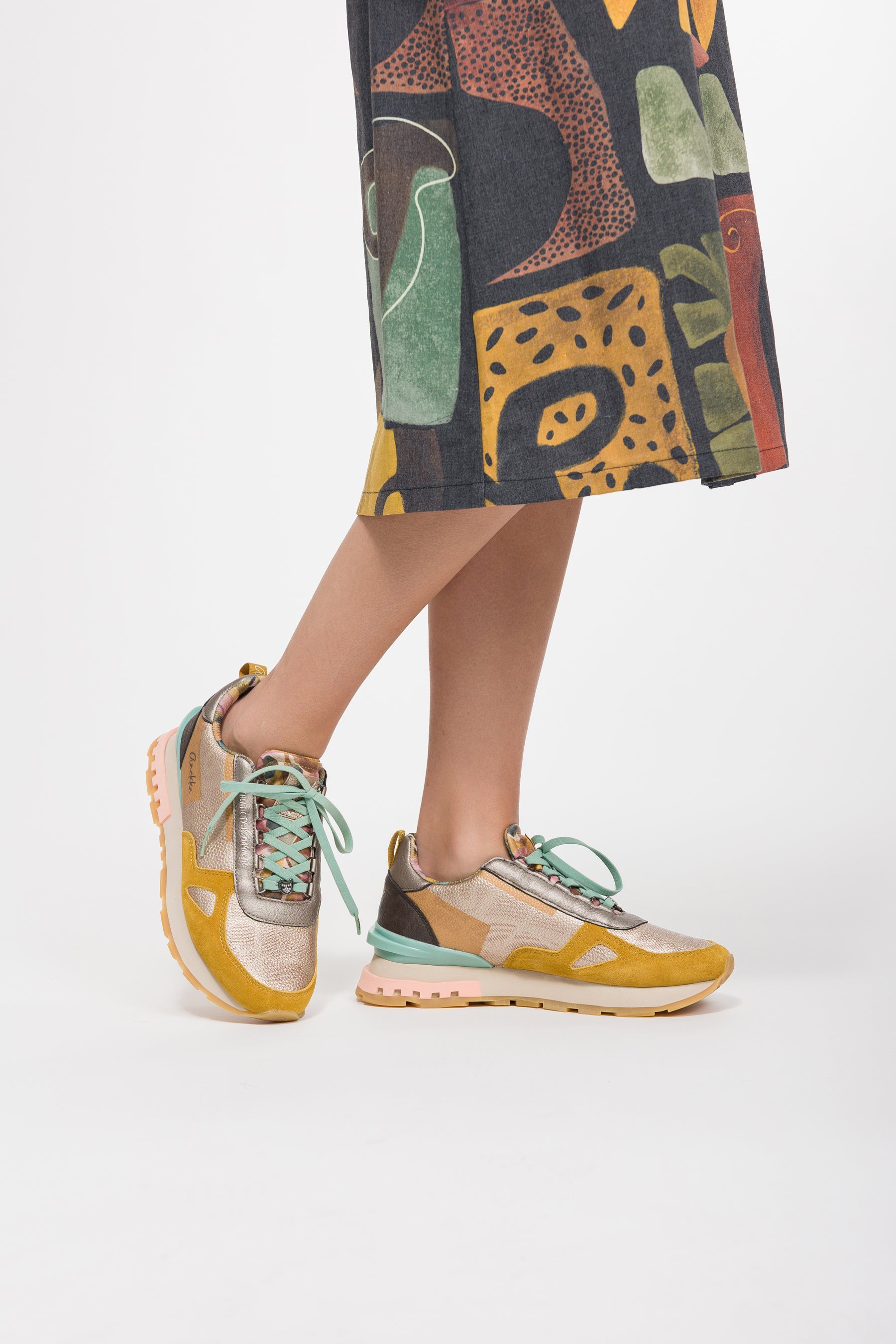 Gelb-goldene Bloom Sneaker