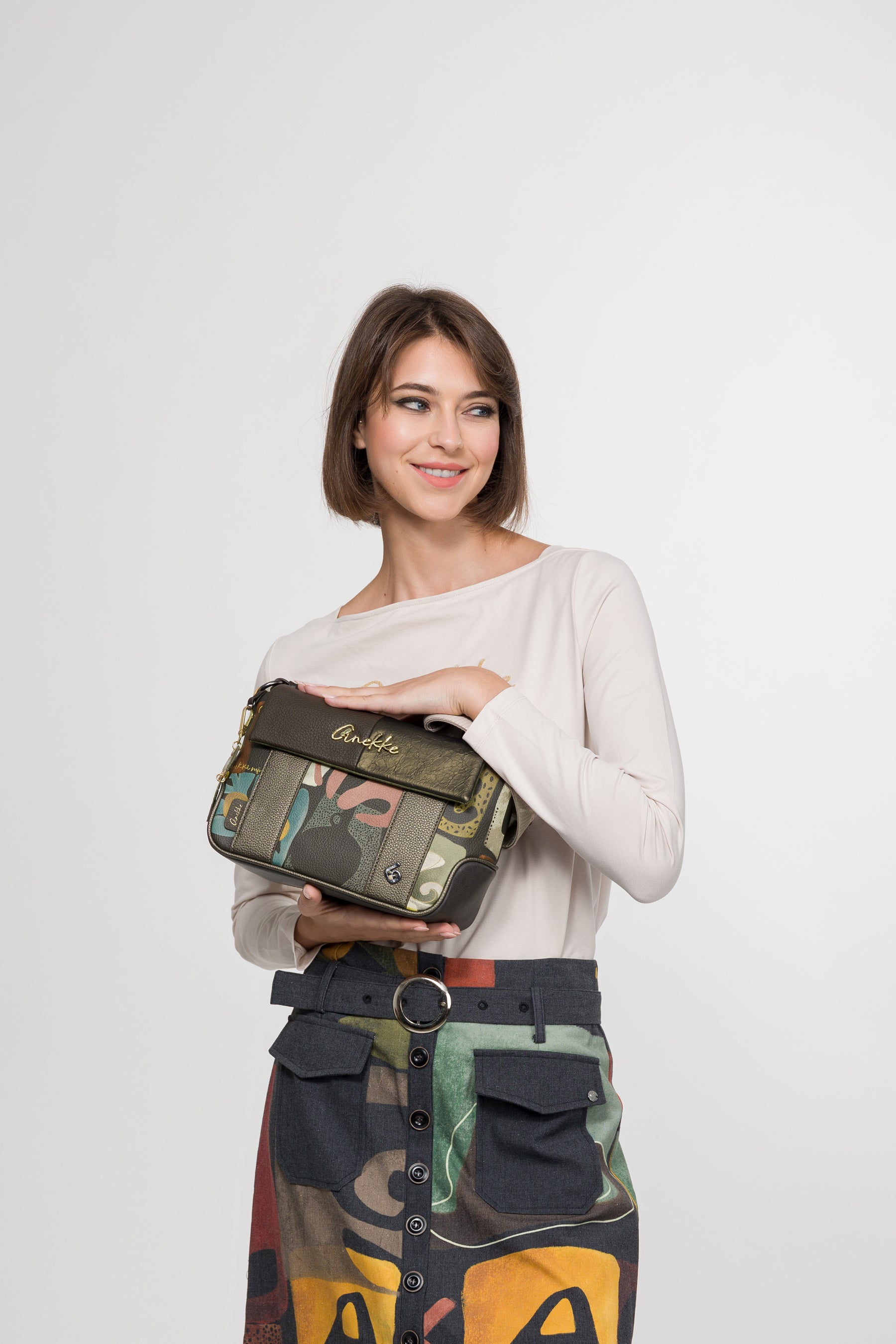 Umhängetasche mit Überschlag gemustert Amphora