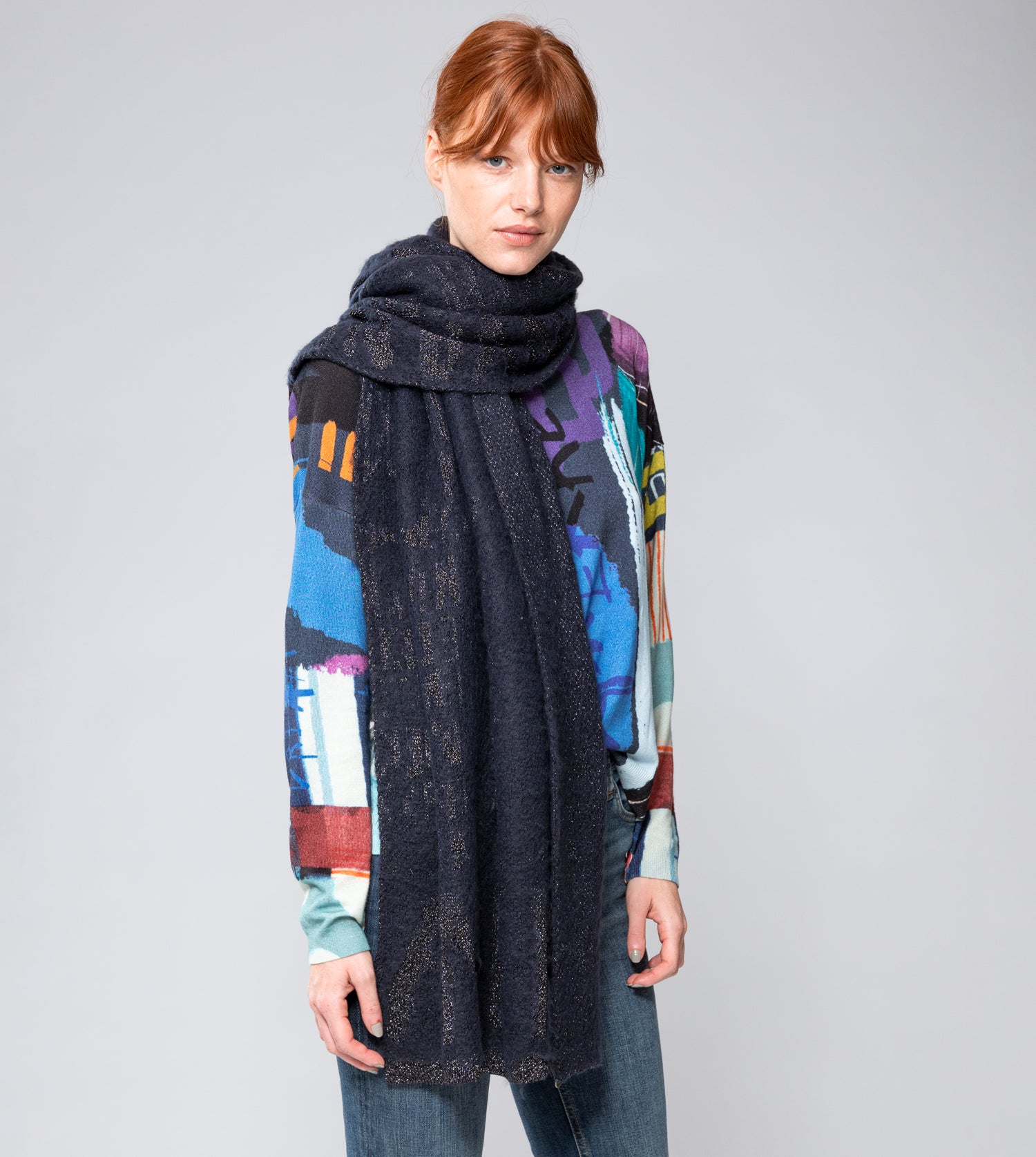 Marineblauer Logomania-Schal